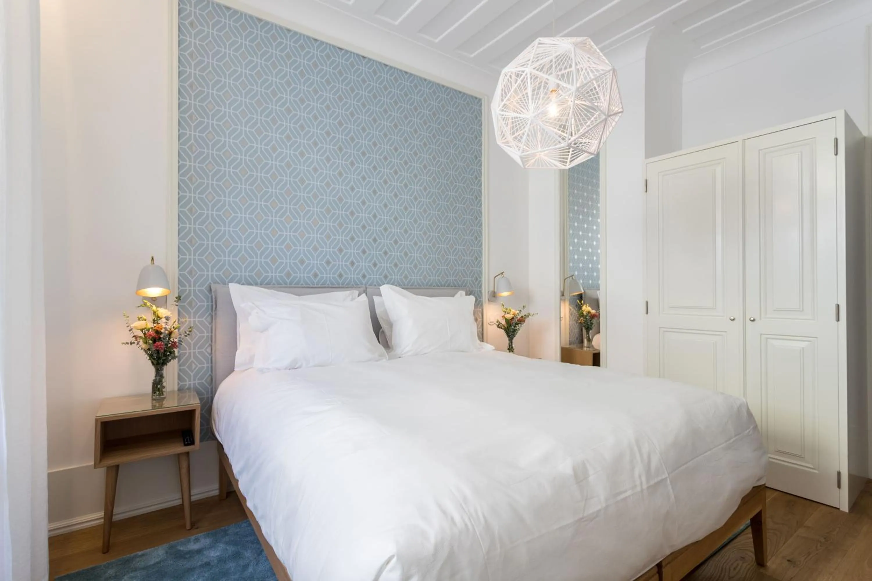 City view, Bed in Boutique Chiado Suites