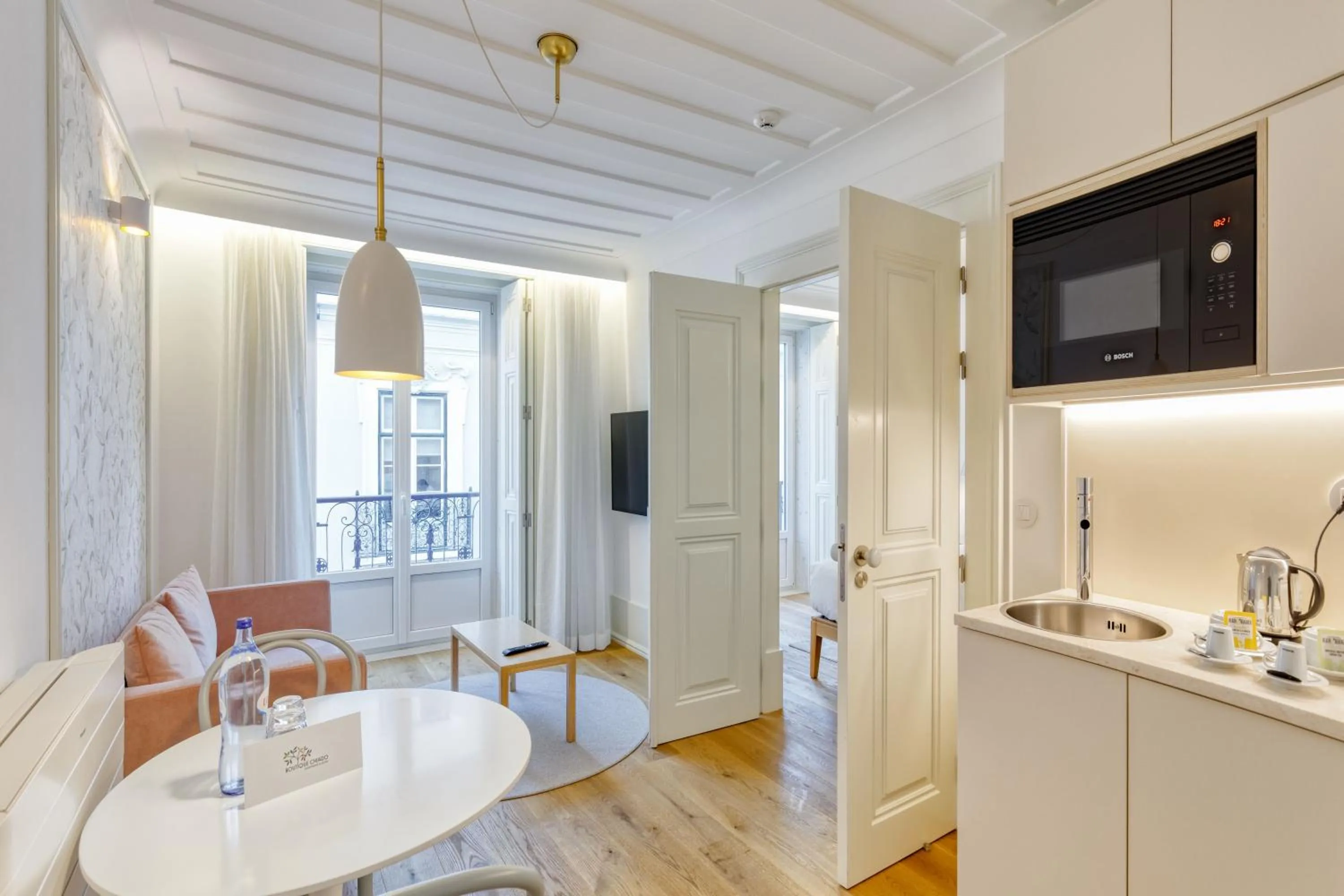 TV and multimedia in Boutique Chiado Suites