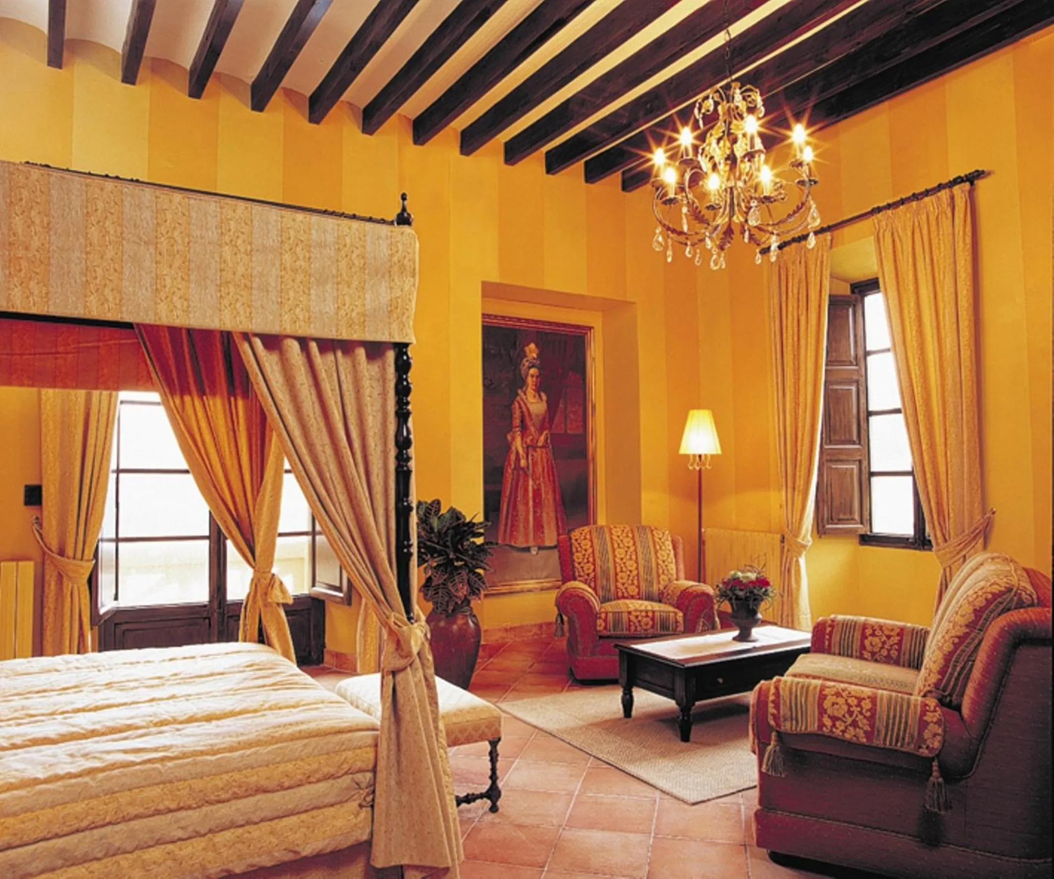 Photo of the whole room, Bed in Palacio Sant Salvador