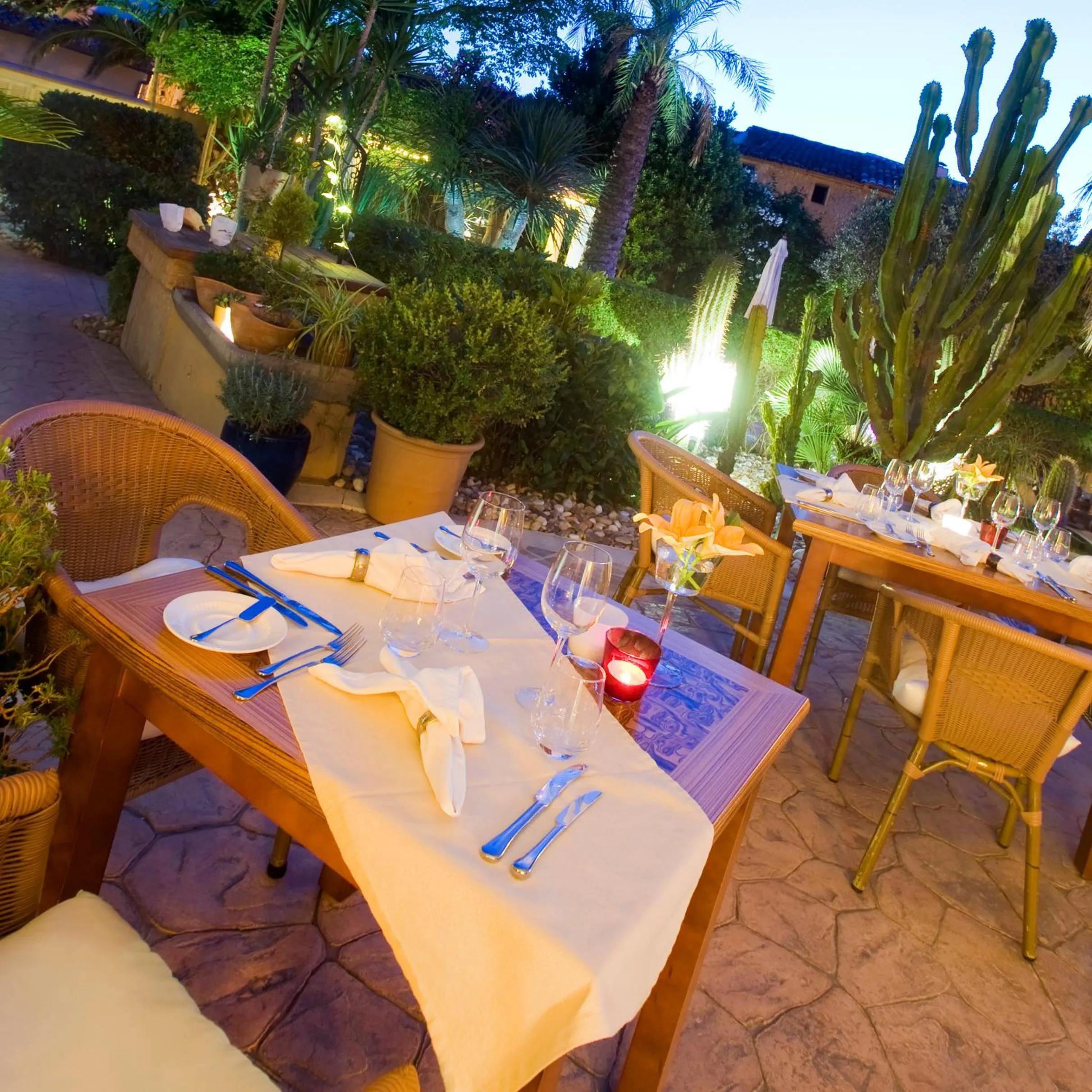 Restaurant/places to eat in Palacio Sant Salvador