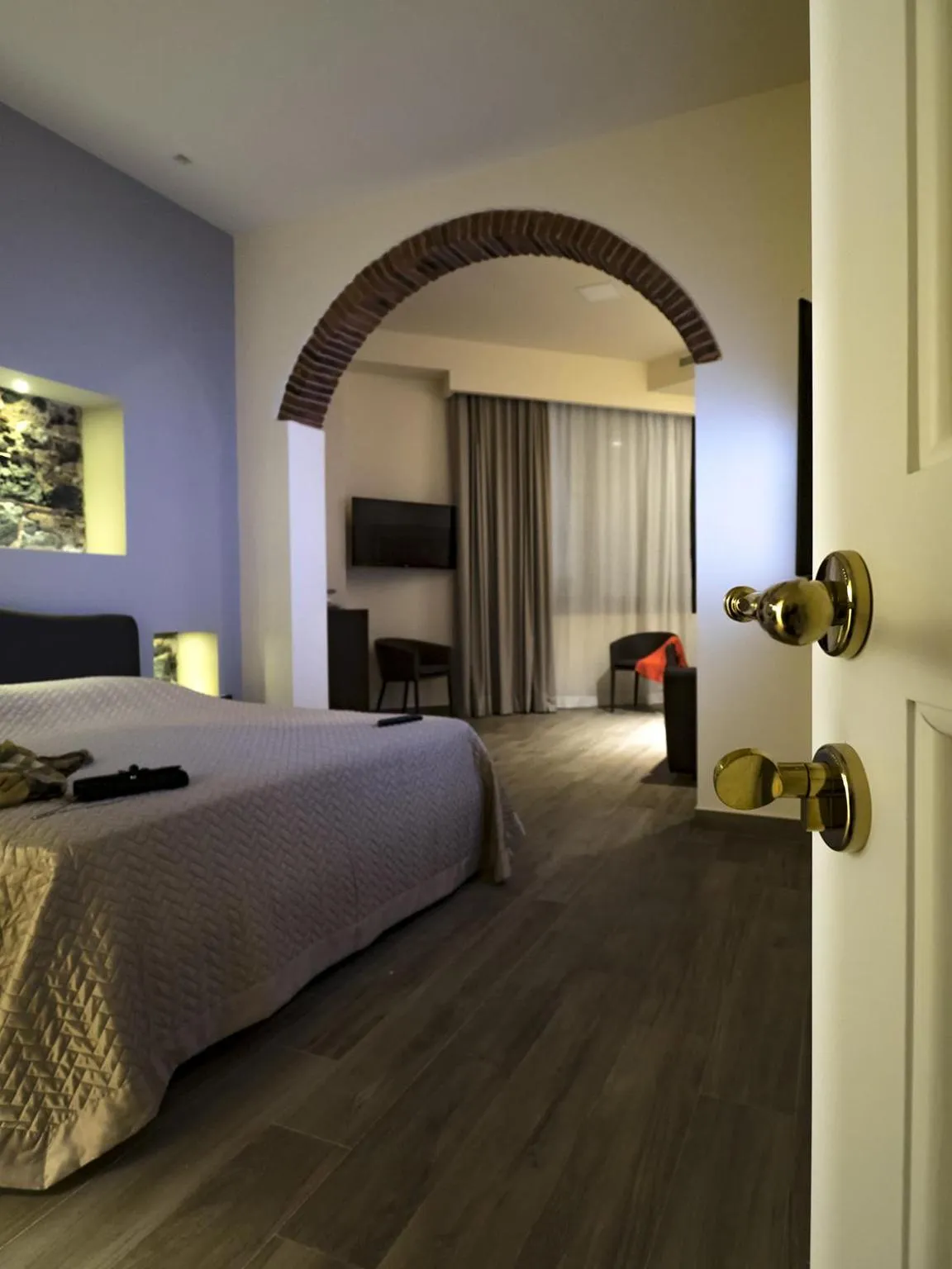 Photo of the whole room, Bed in Relais Anfitheatro