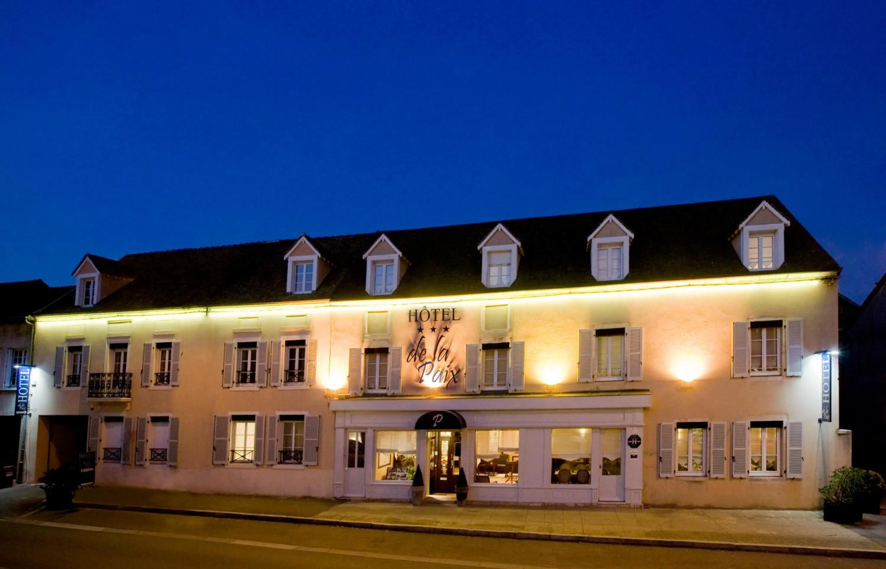 ALFRED HOTELS Beaune La Madeleine