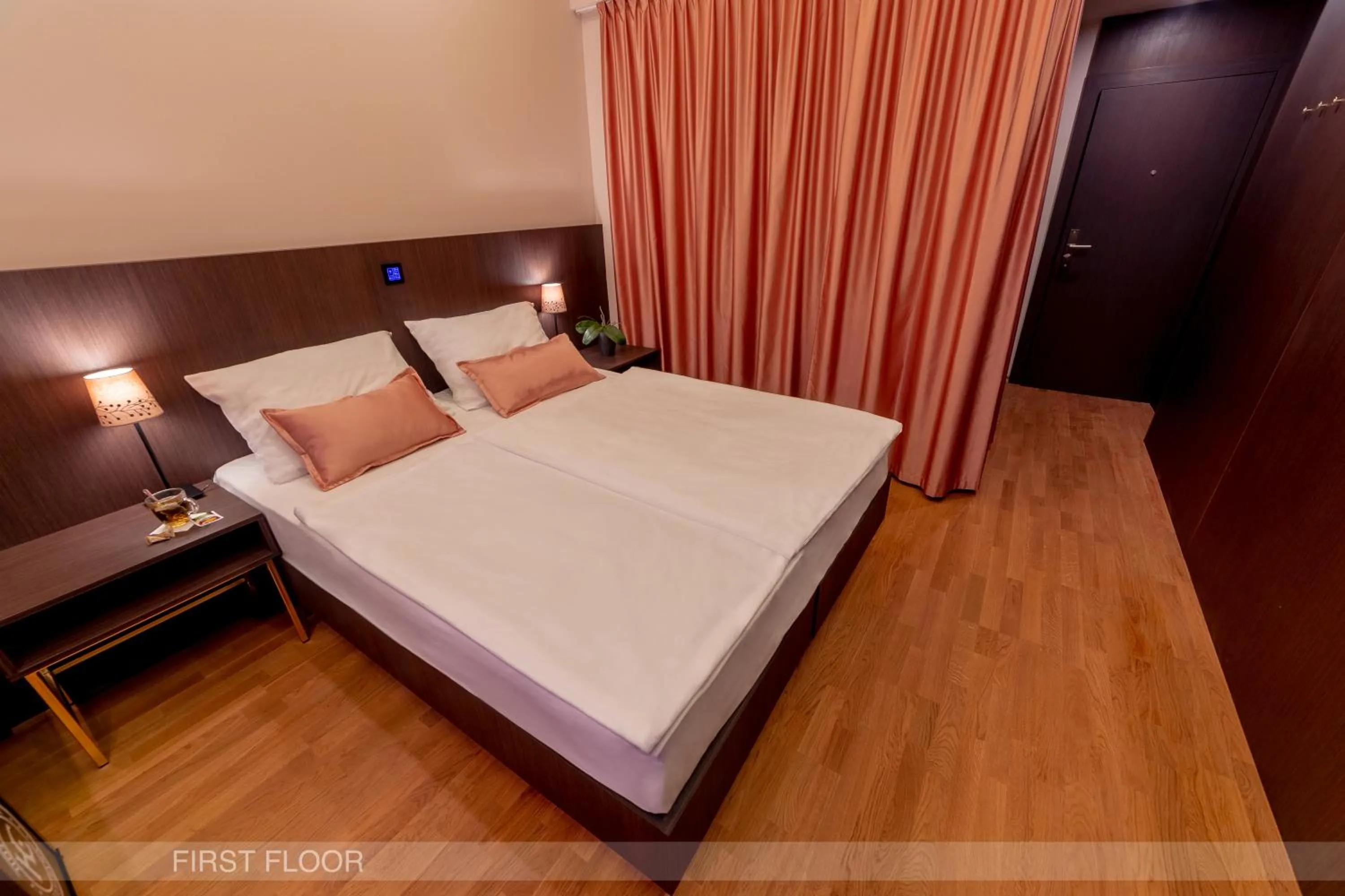 Bedroom, Bed in Center Ljubljana