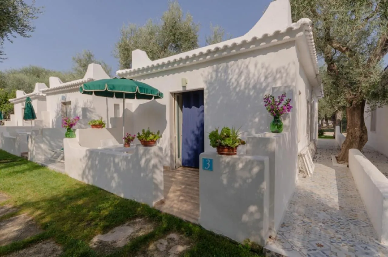 Property building in Hotel Il Melograno