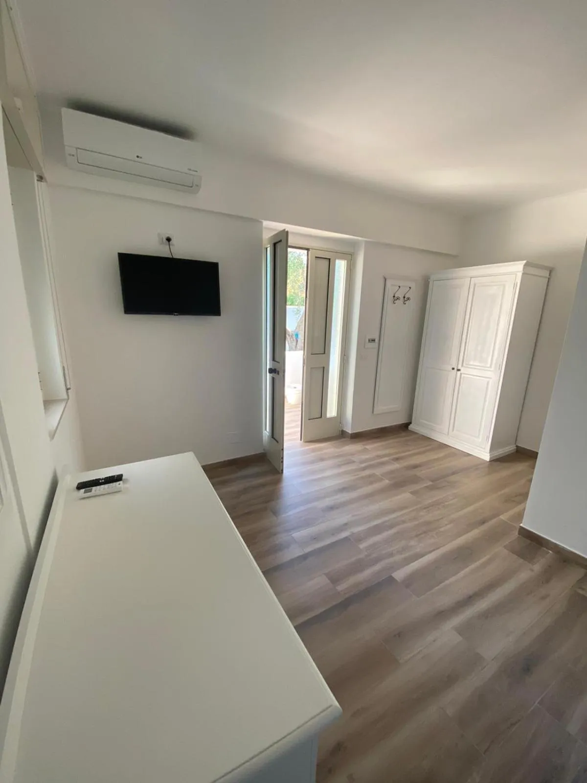 TV and multimedia in Hotel Il Melograno