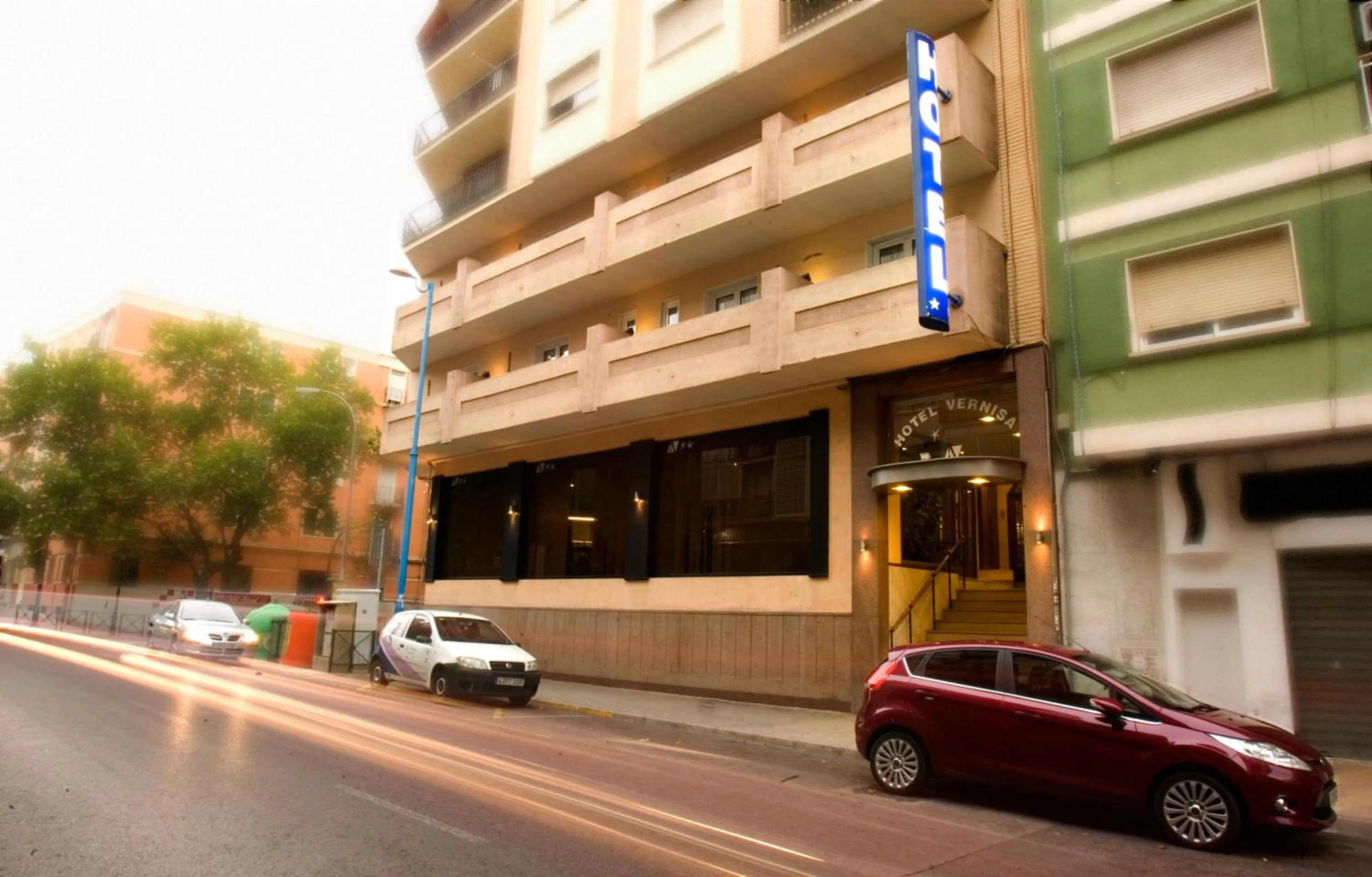 Facade/entrance in Vernisa