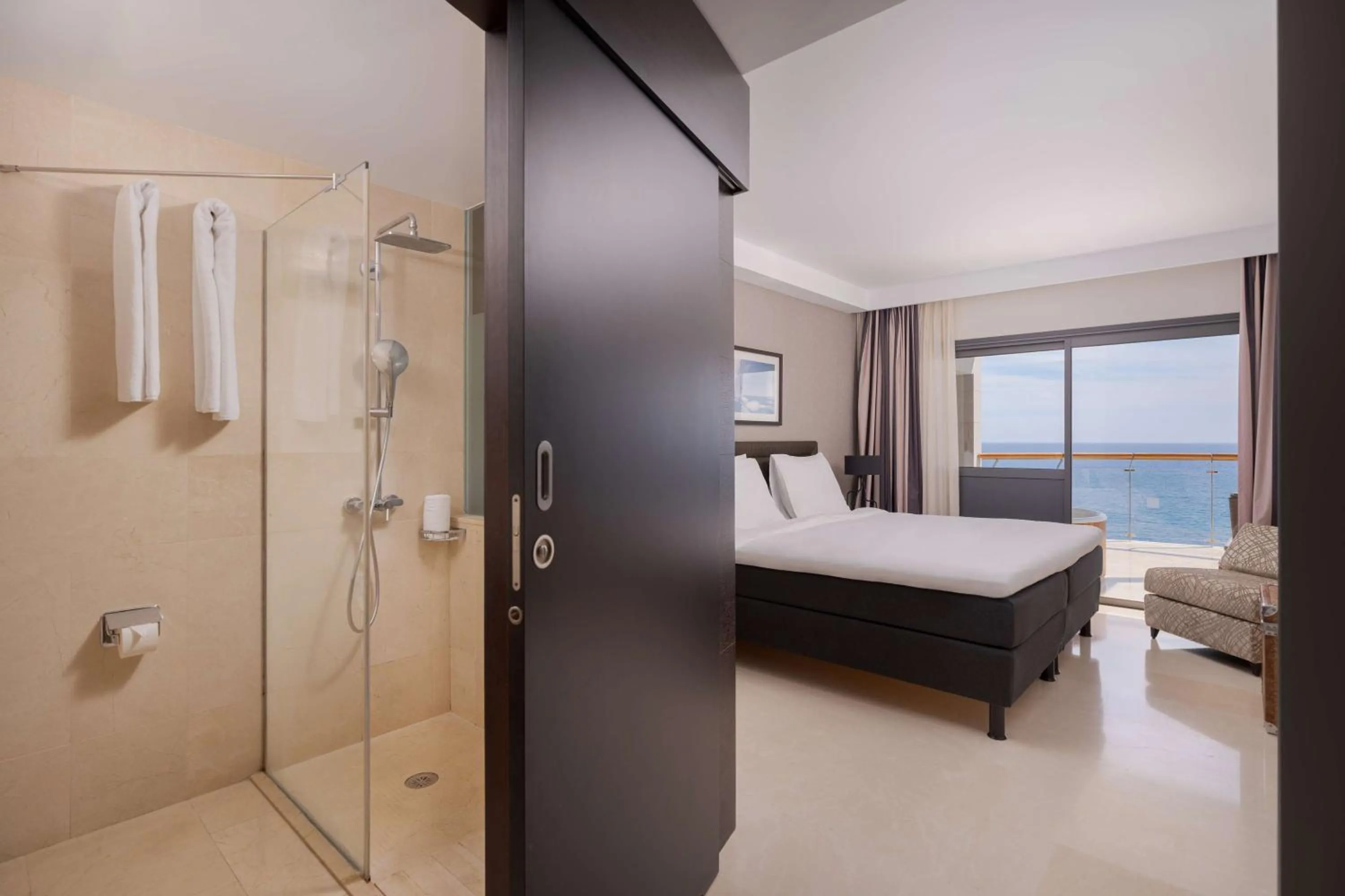 Photo of the whole room, Bed in Radisson Blu Resort Gran Canaria