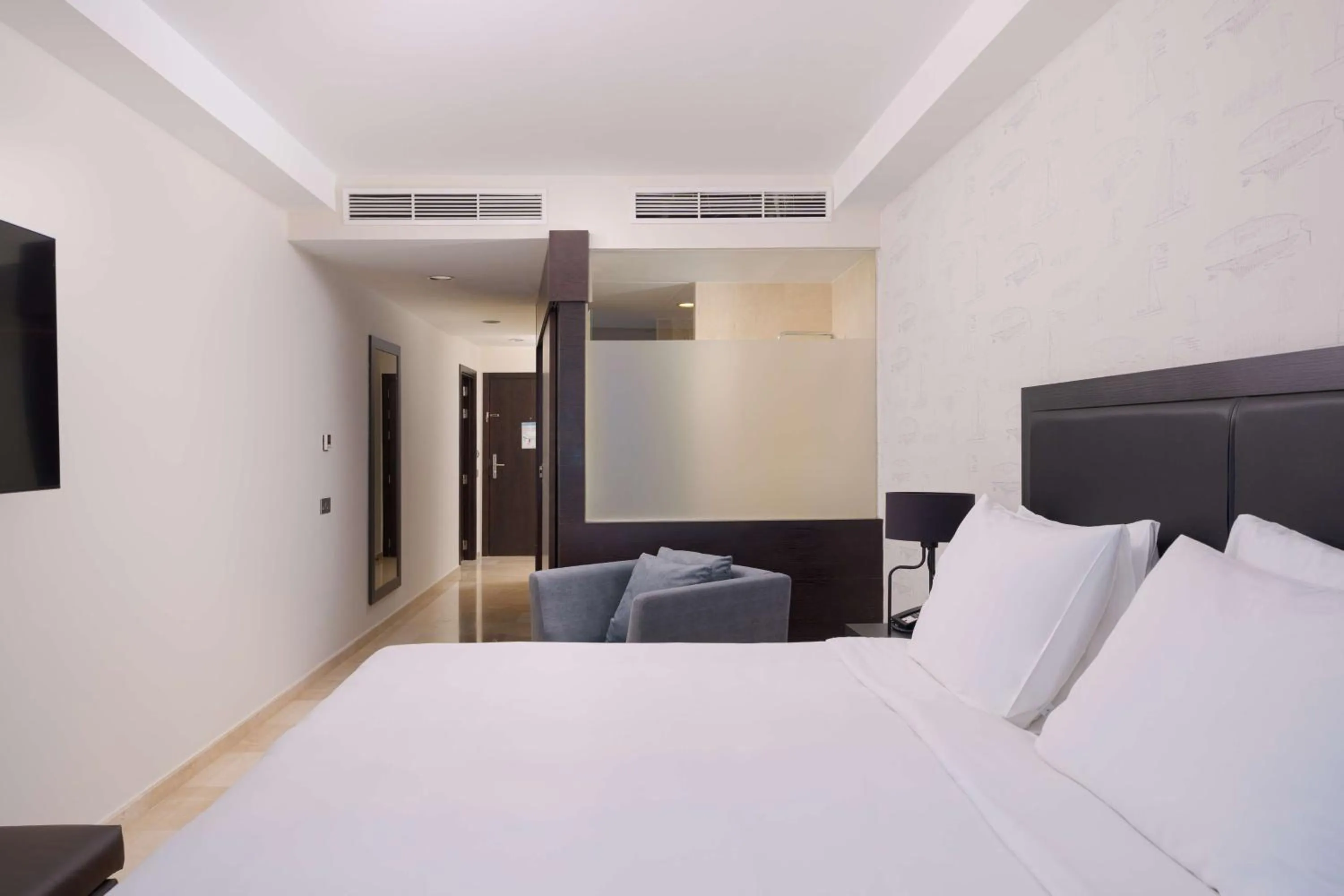 Photo of the whole room, Bed in Radisson Blu Resort Gran Canaria