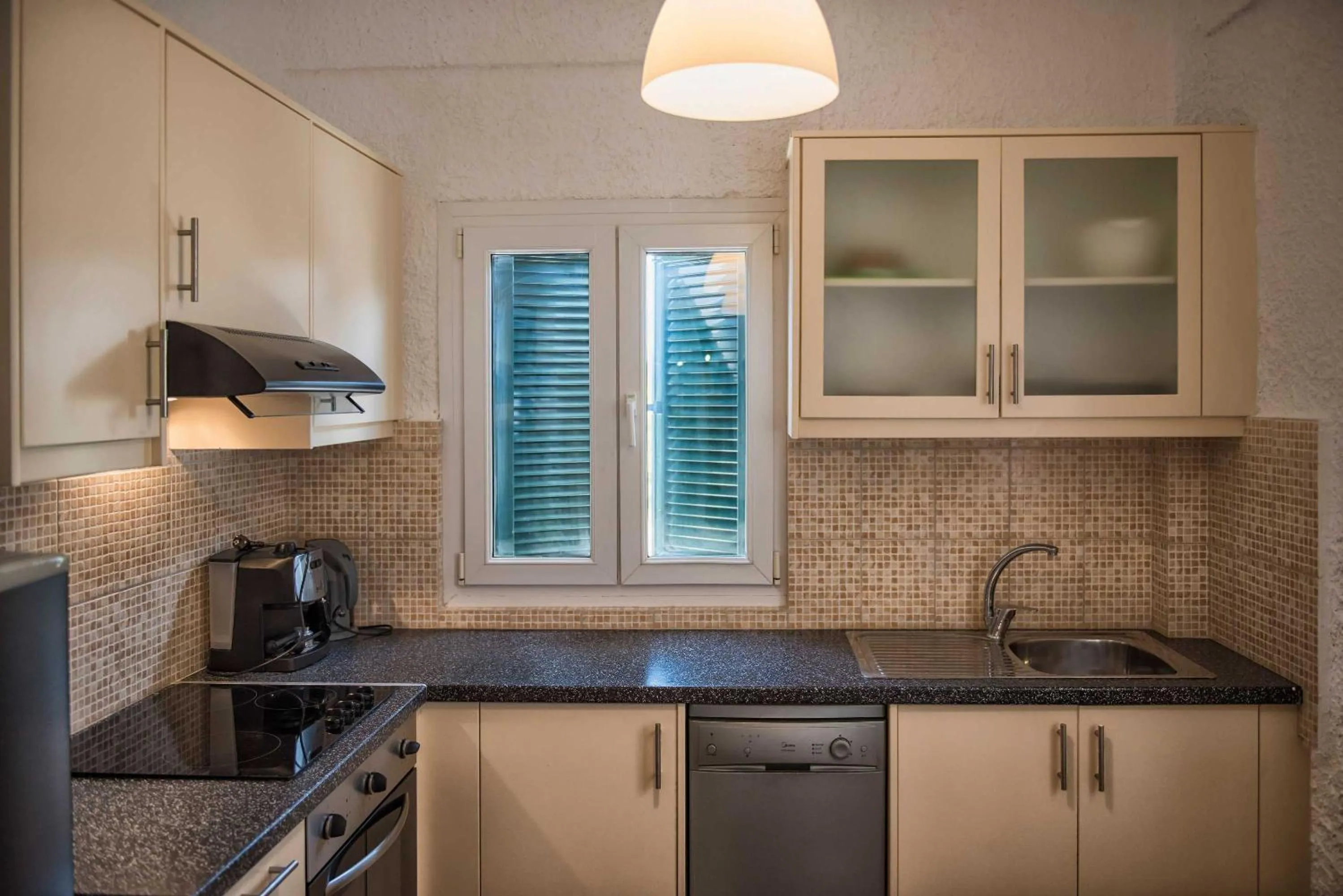 Elli Beach Apartments and Studios