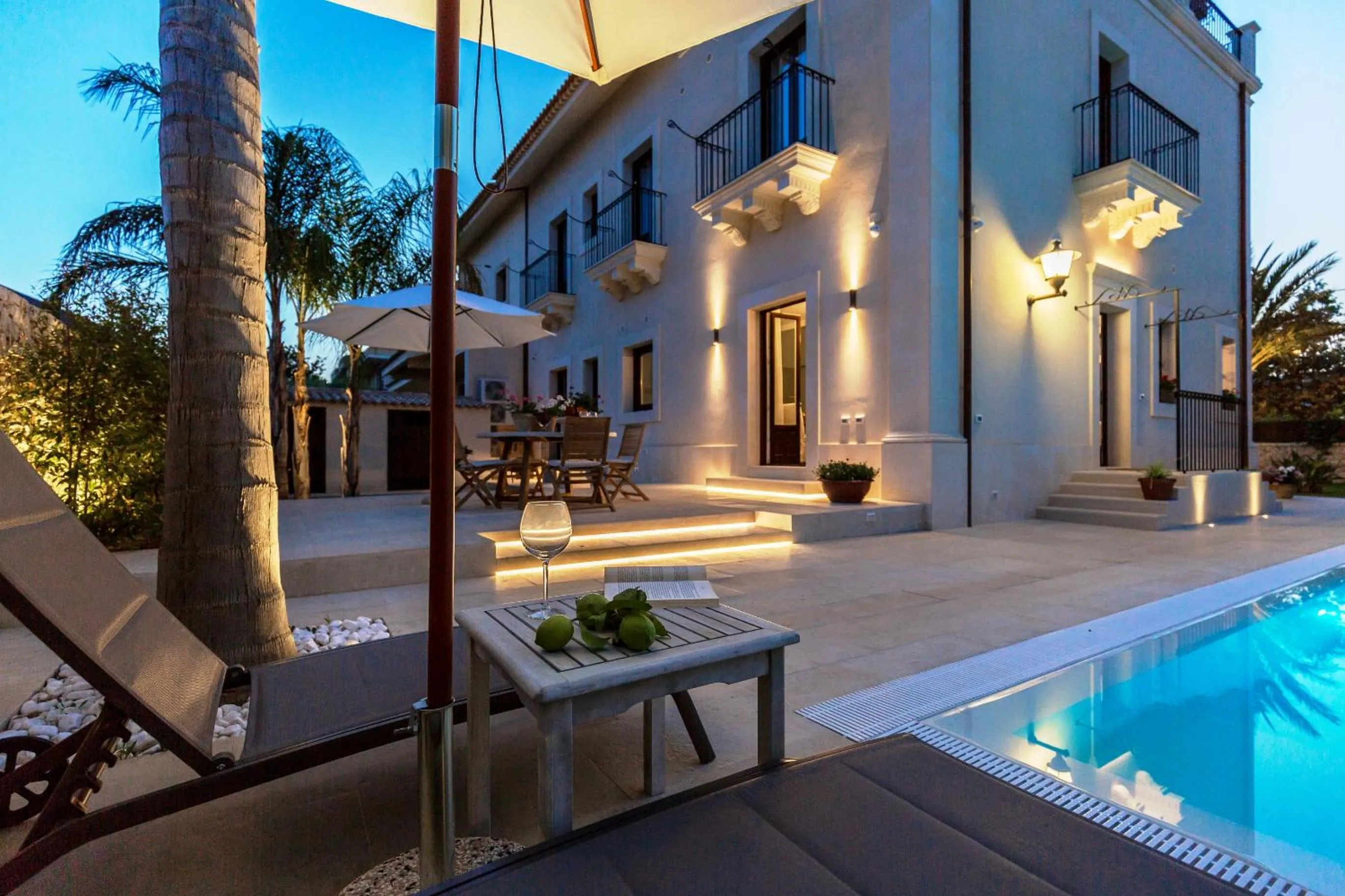 Property building in Villa Raphael
