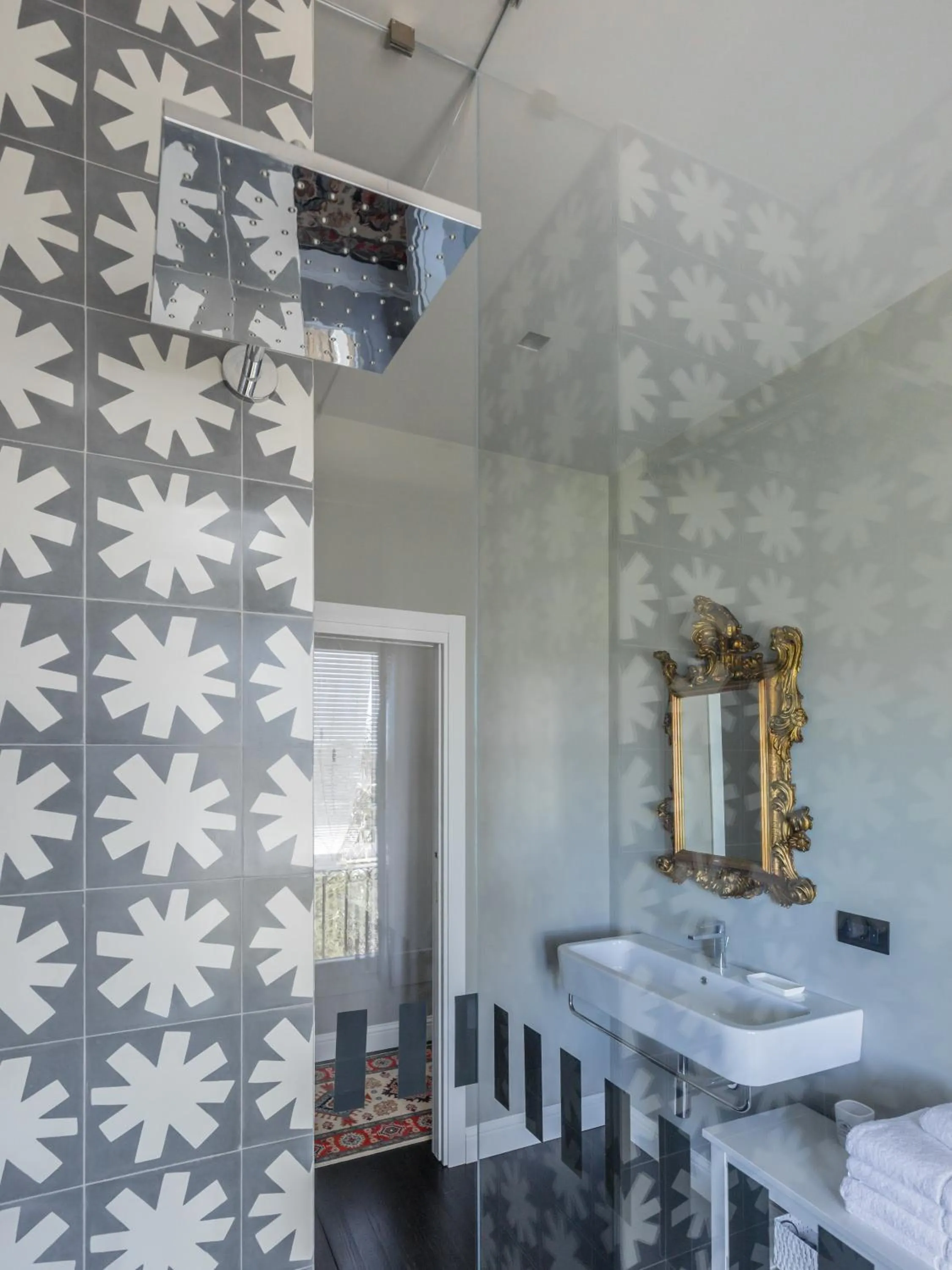 Villa Raphael