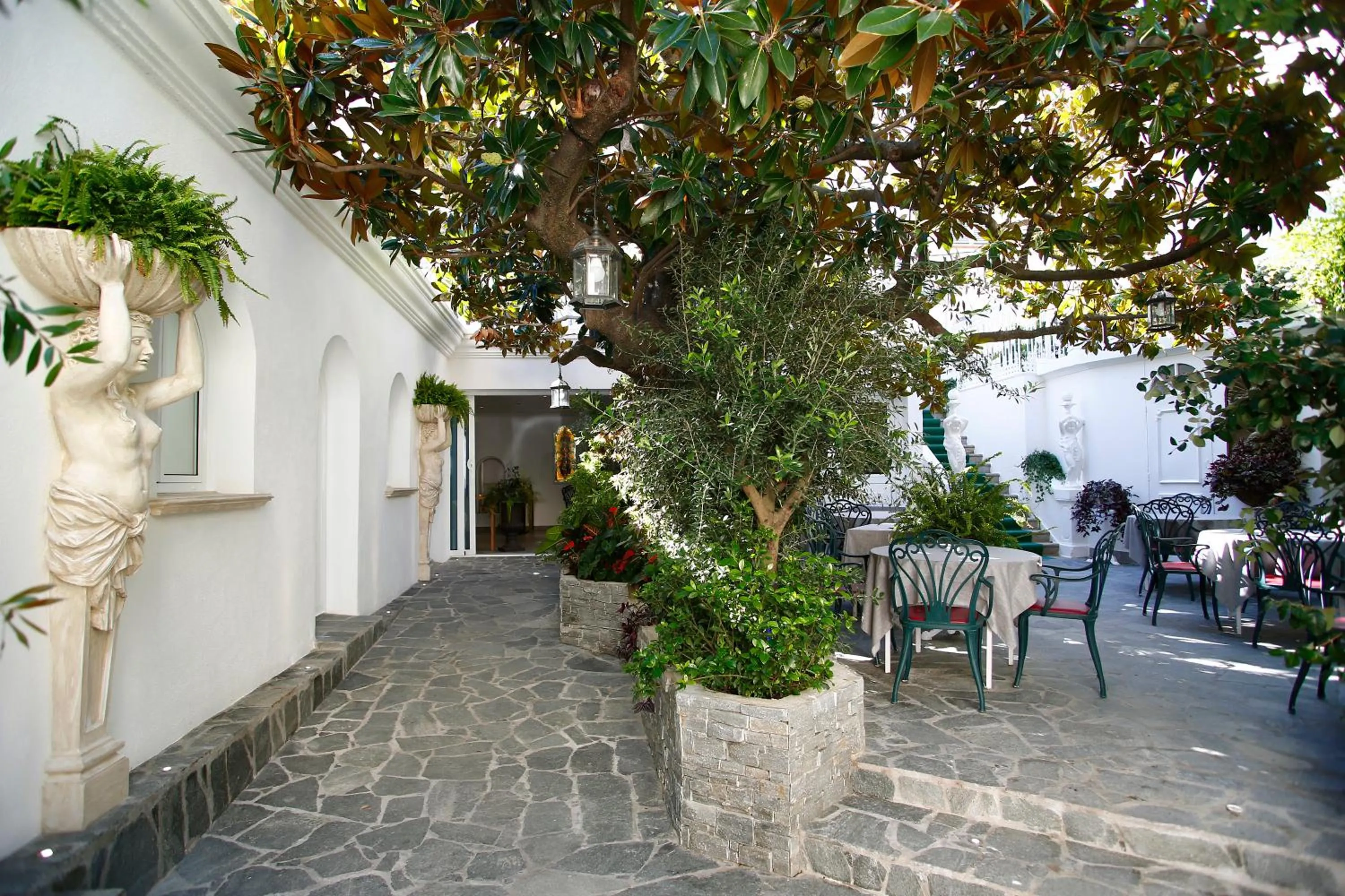 Patio in Le Magnolia