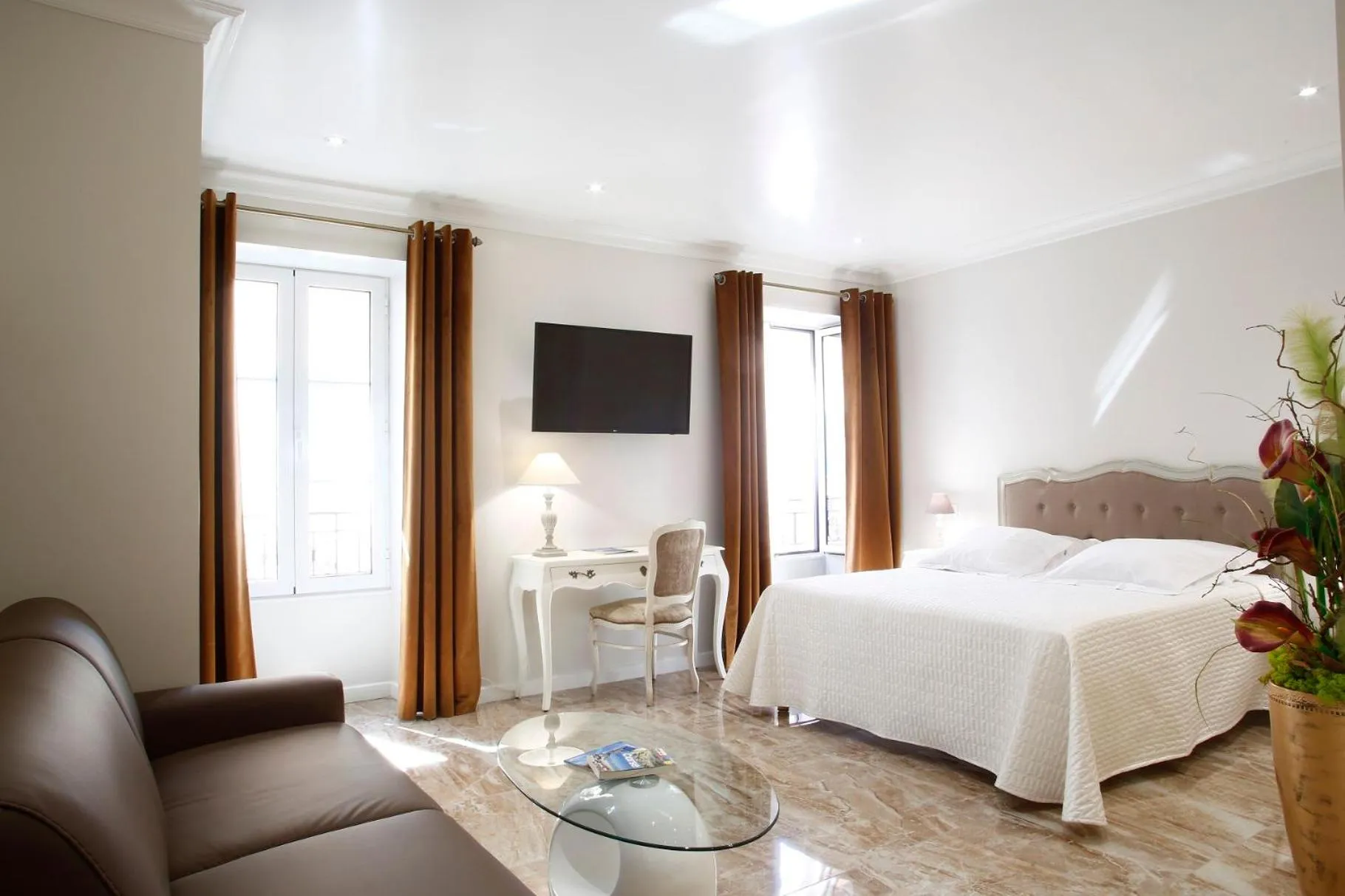 Living room, Bed in Le Magnolia