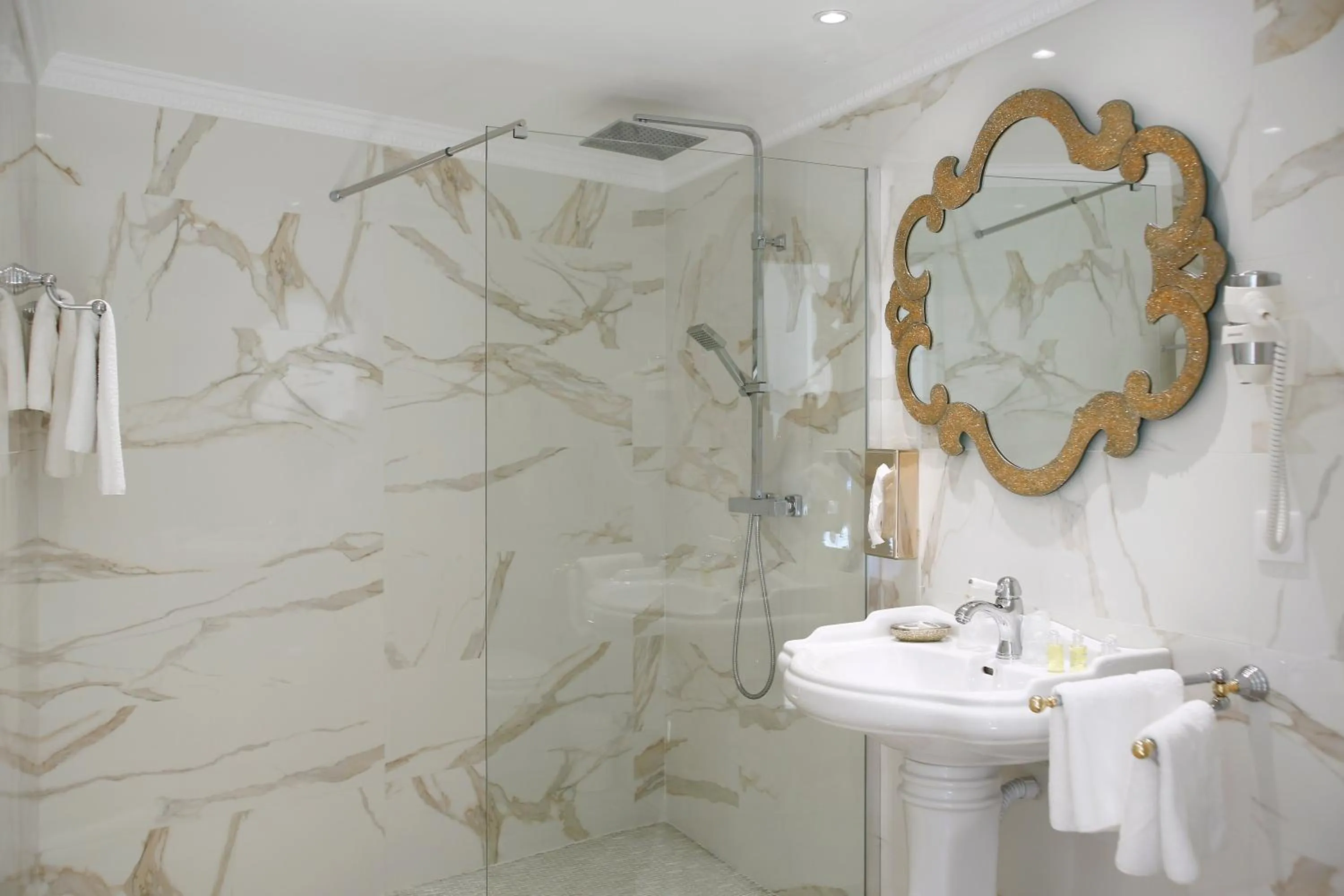 Bathroom in Le Magnolia