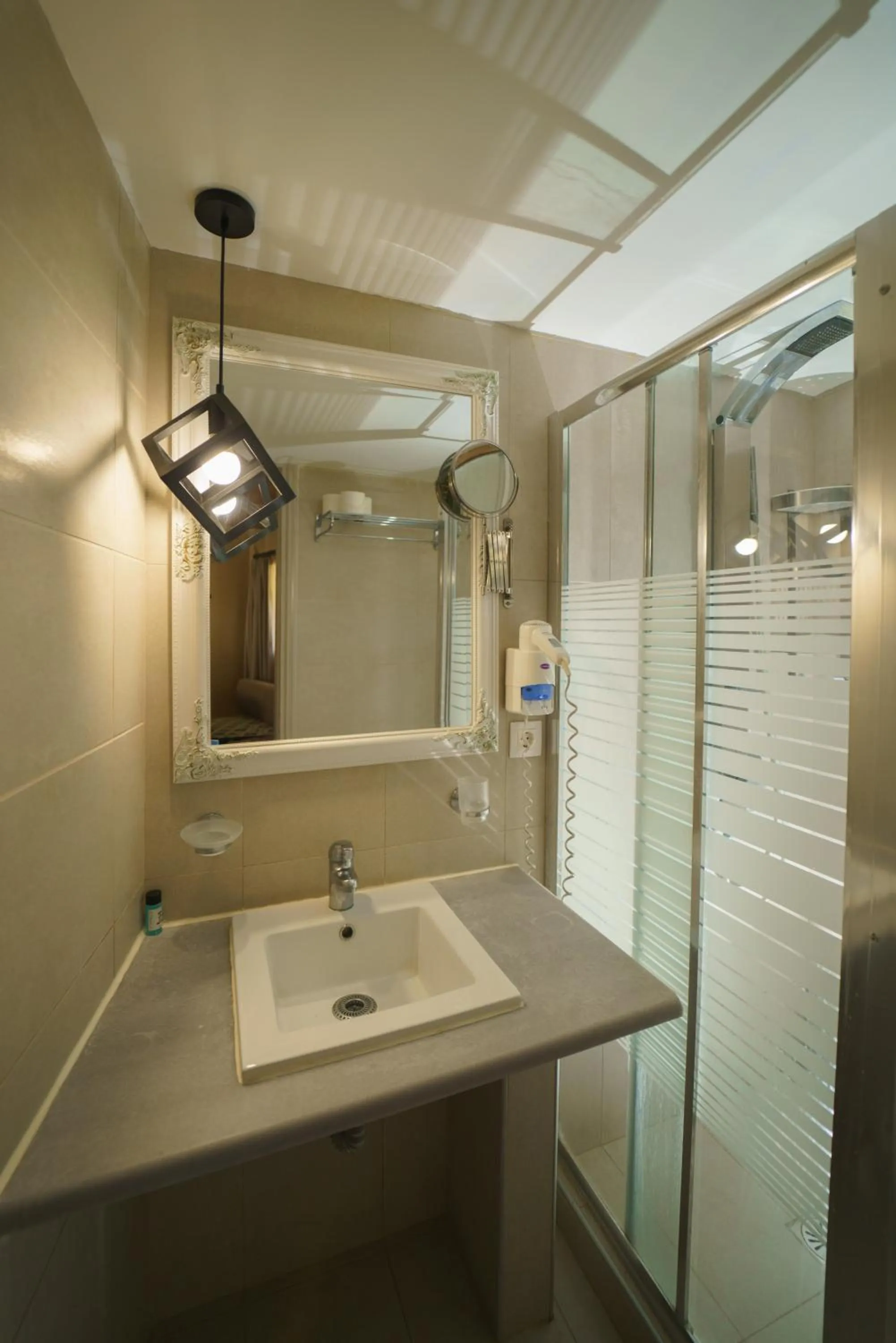 Rouda Bay Beach Hotel