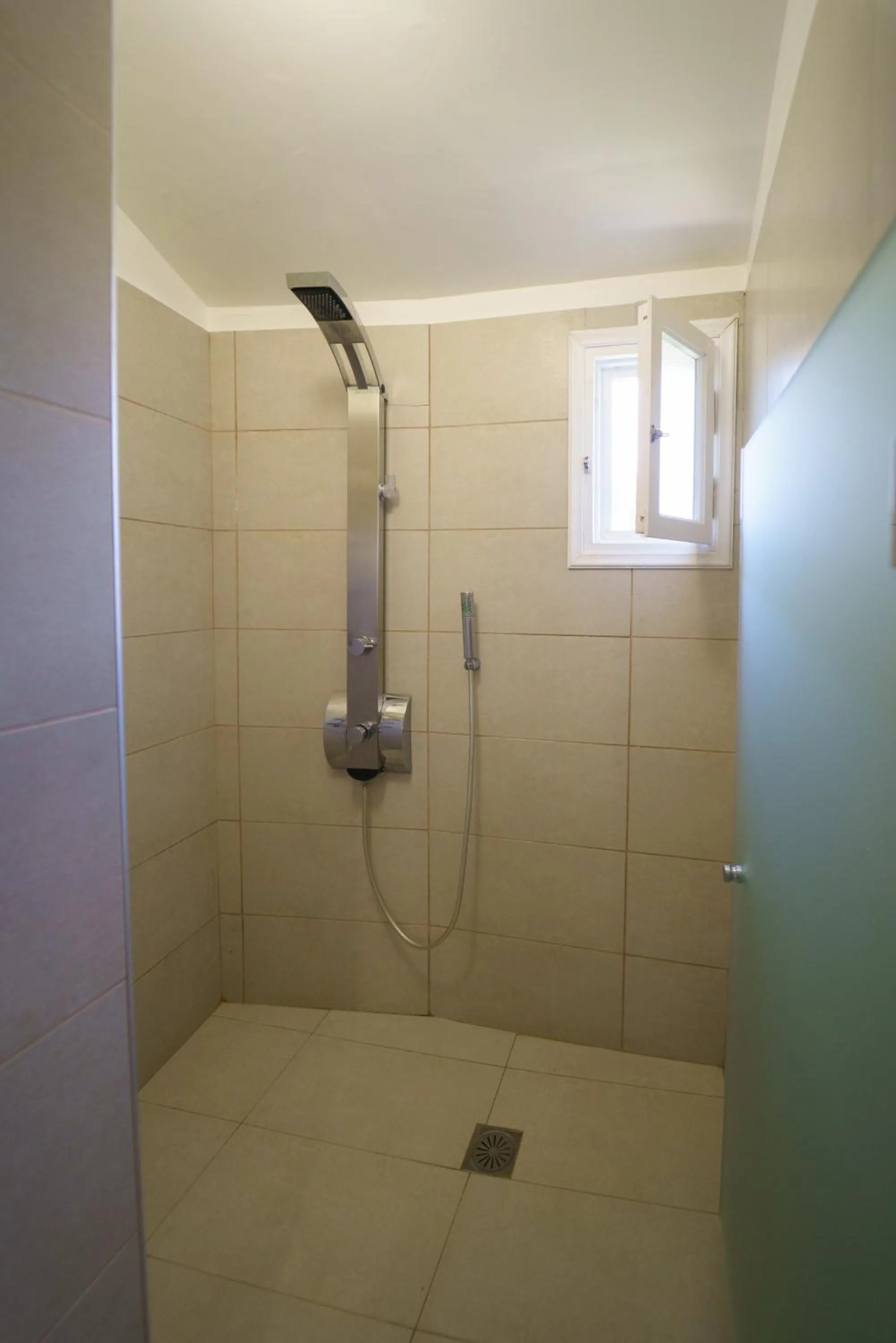 Rouda Bay Beach Hotel