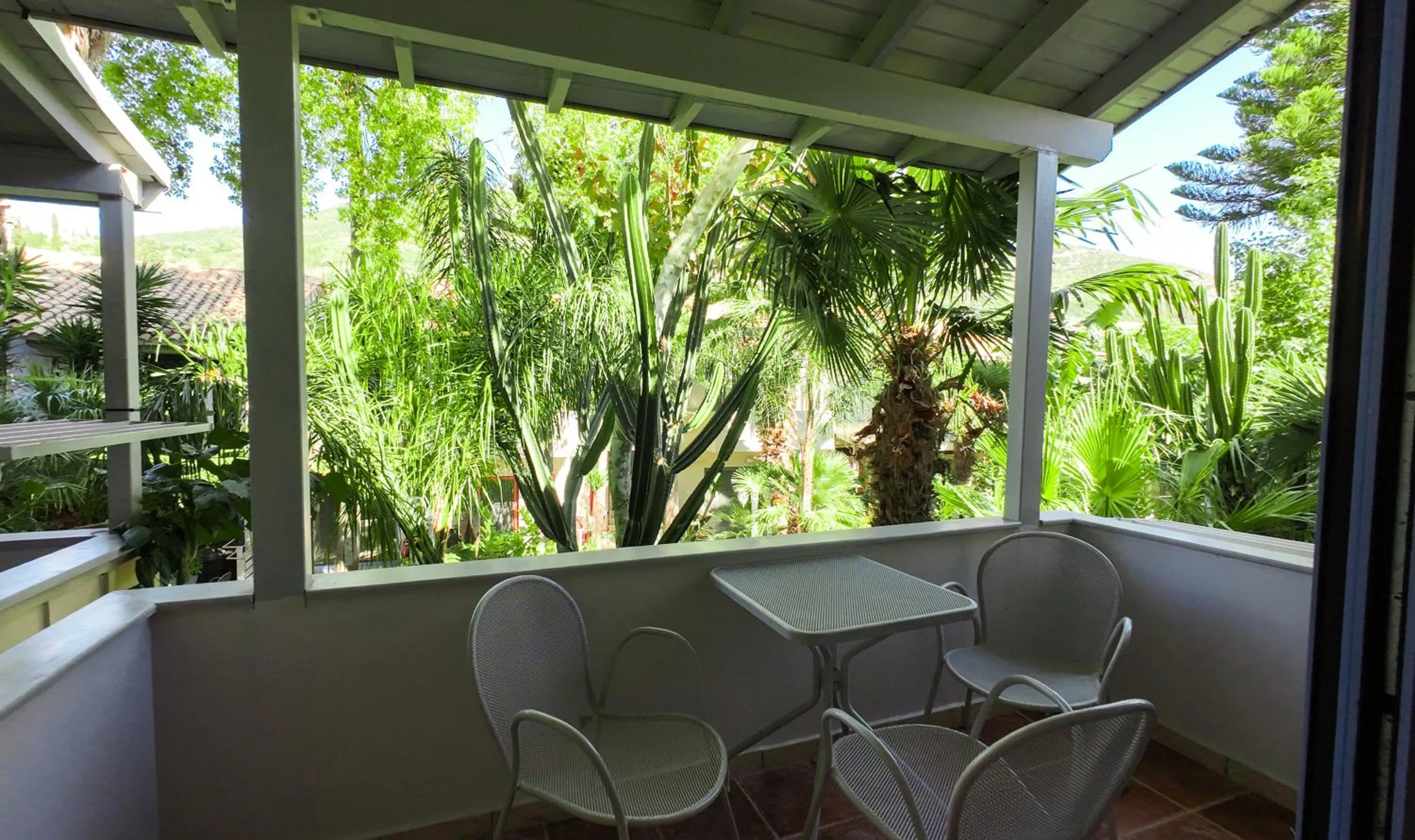 Rouda Bay Beach Hotel