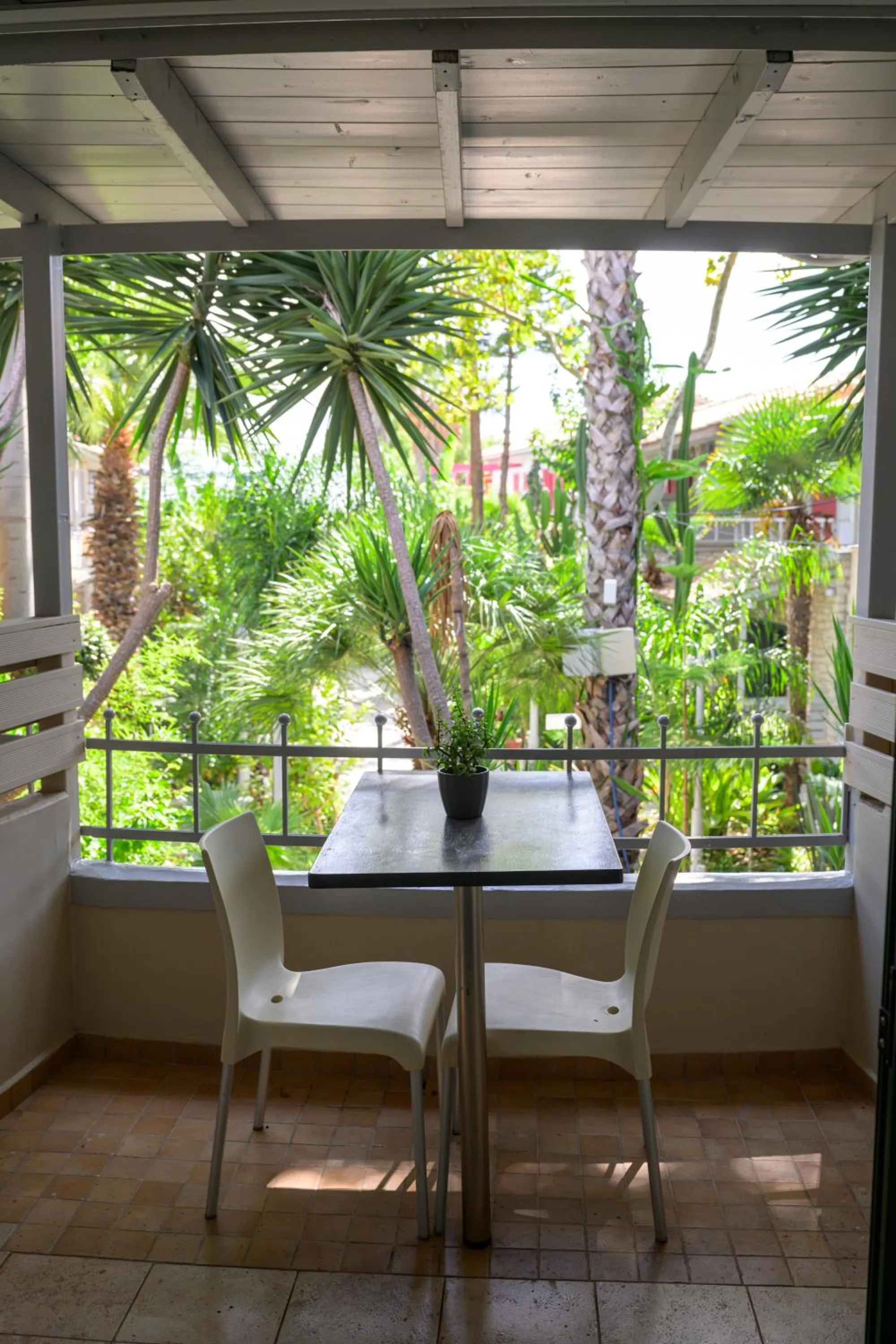 Rouda Bay Beach Hotel