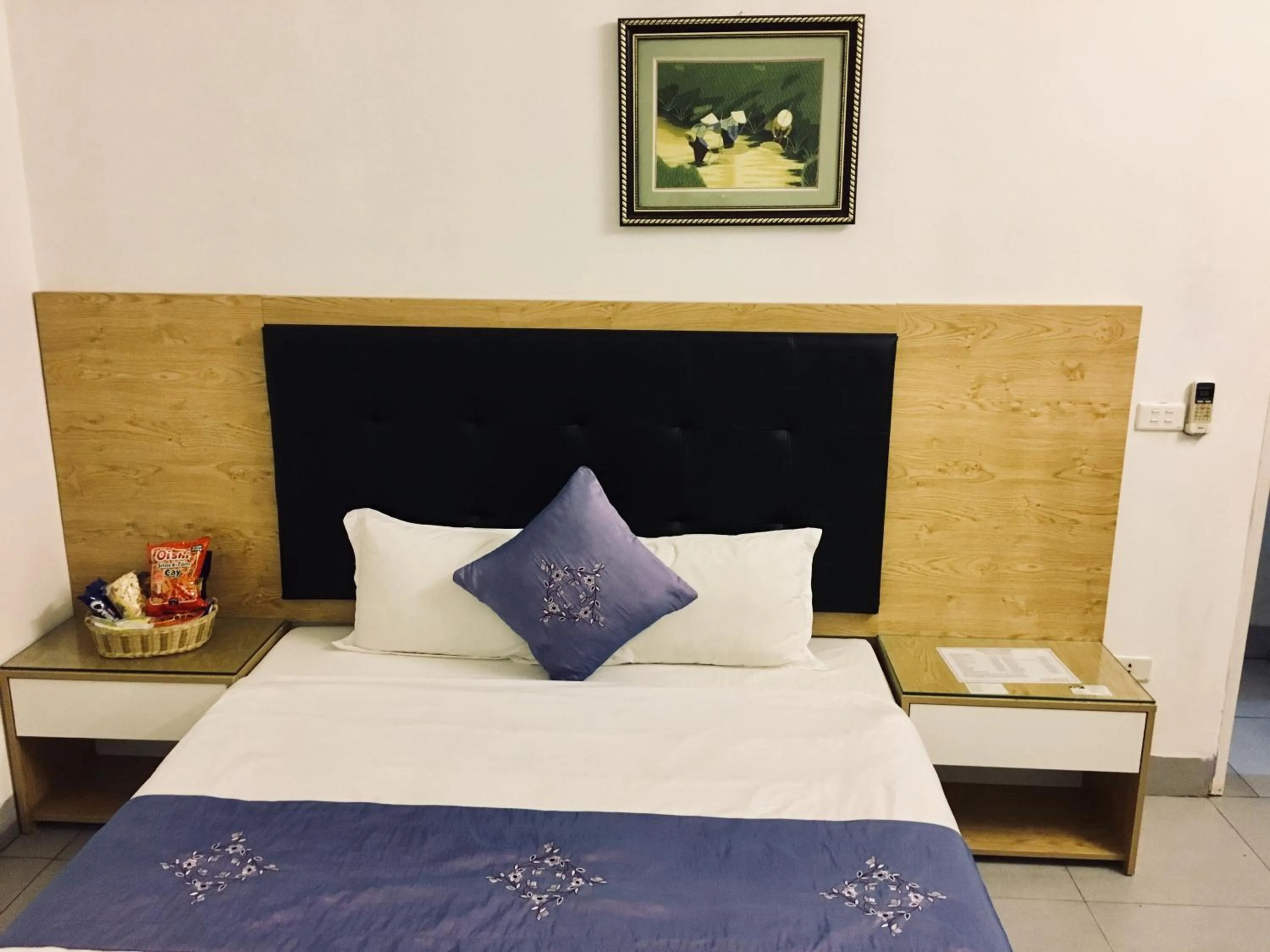 Bedroom, Bed in Hotel Hoang Gia