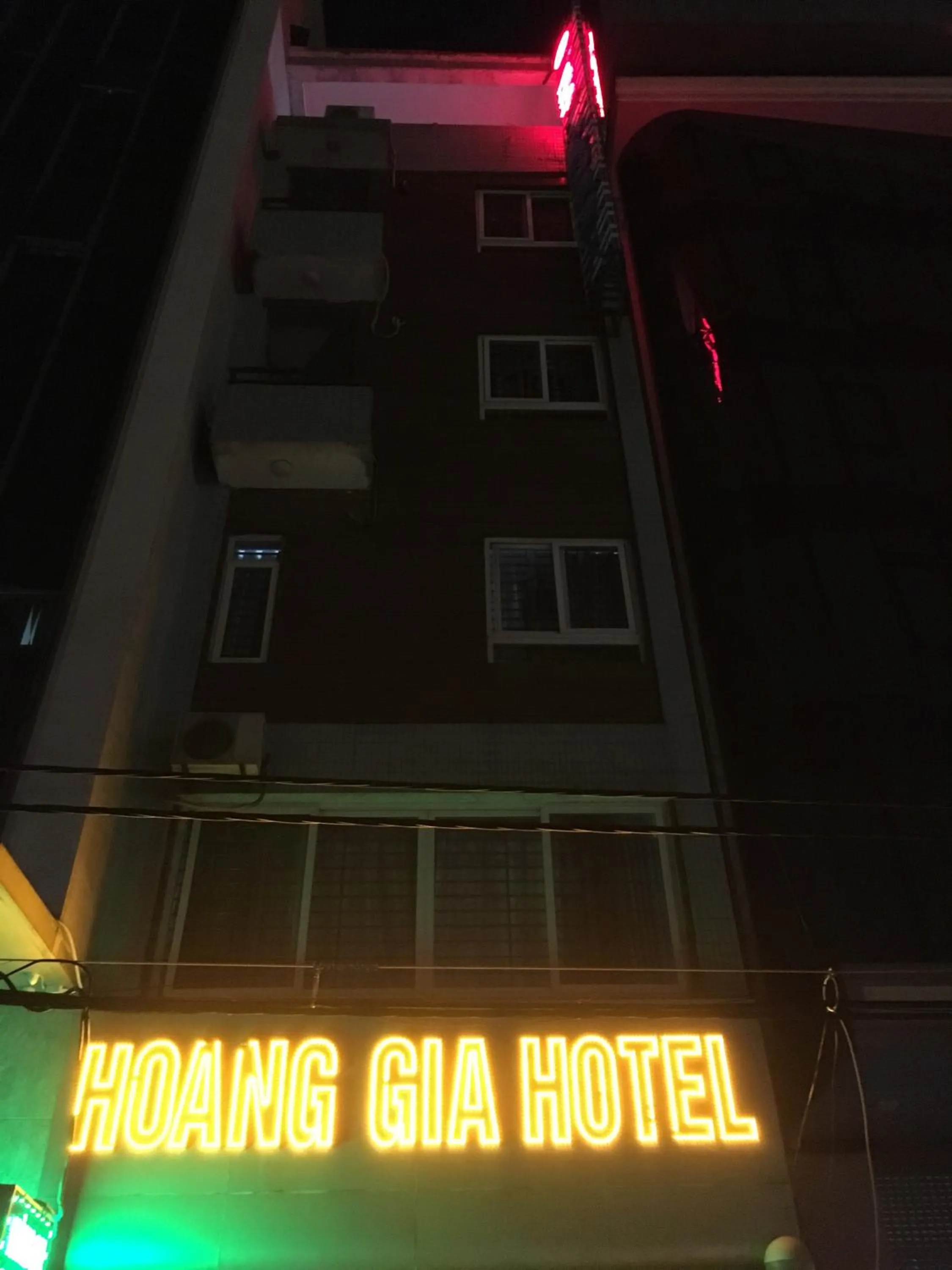 Facade/entrance in Hotel Hoang Gia