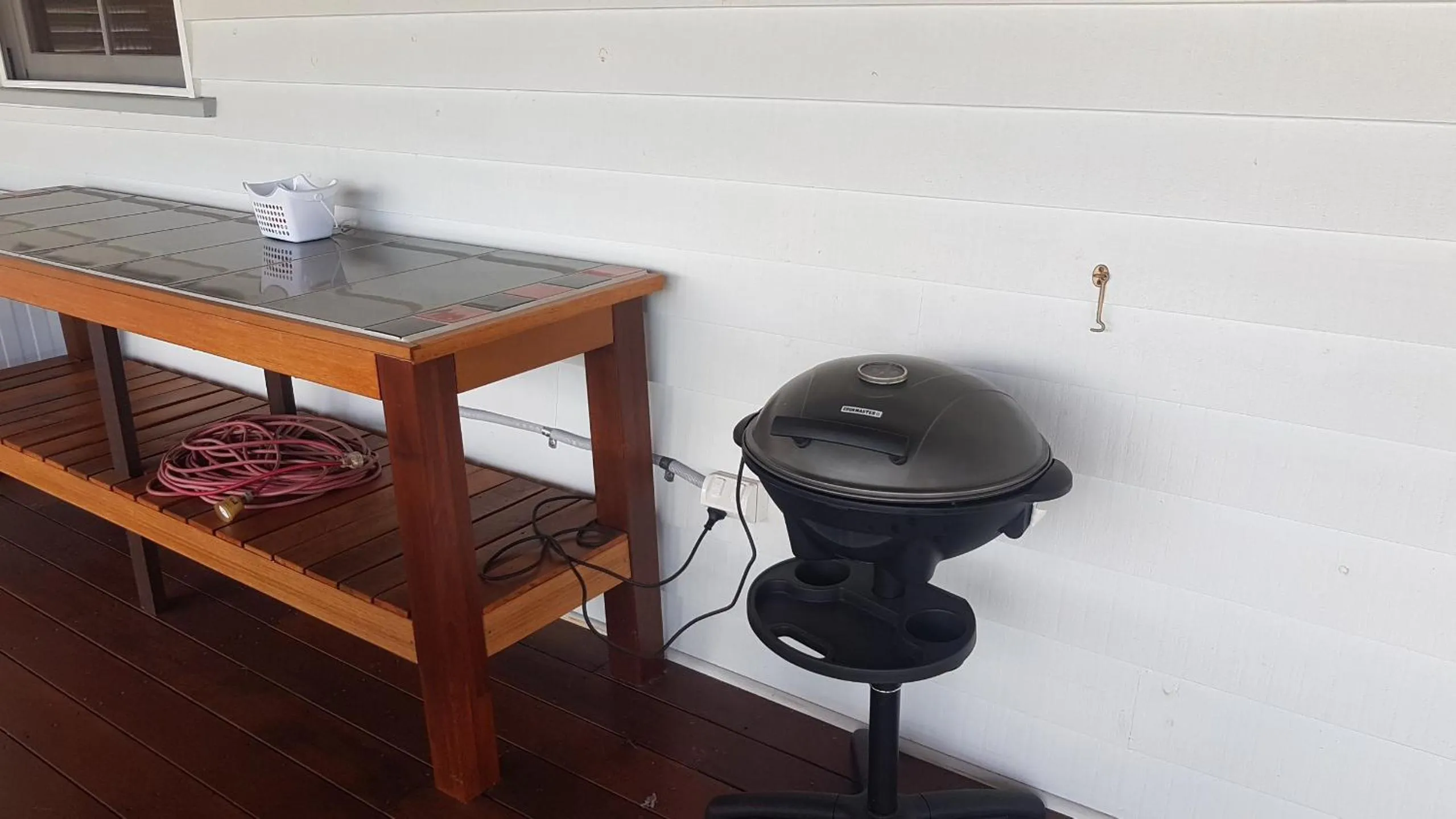 BBQ facilities in Sustainable B&B by the Bay