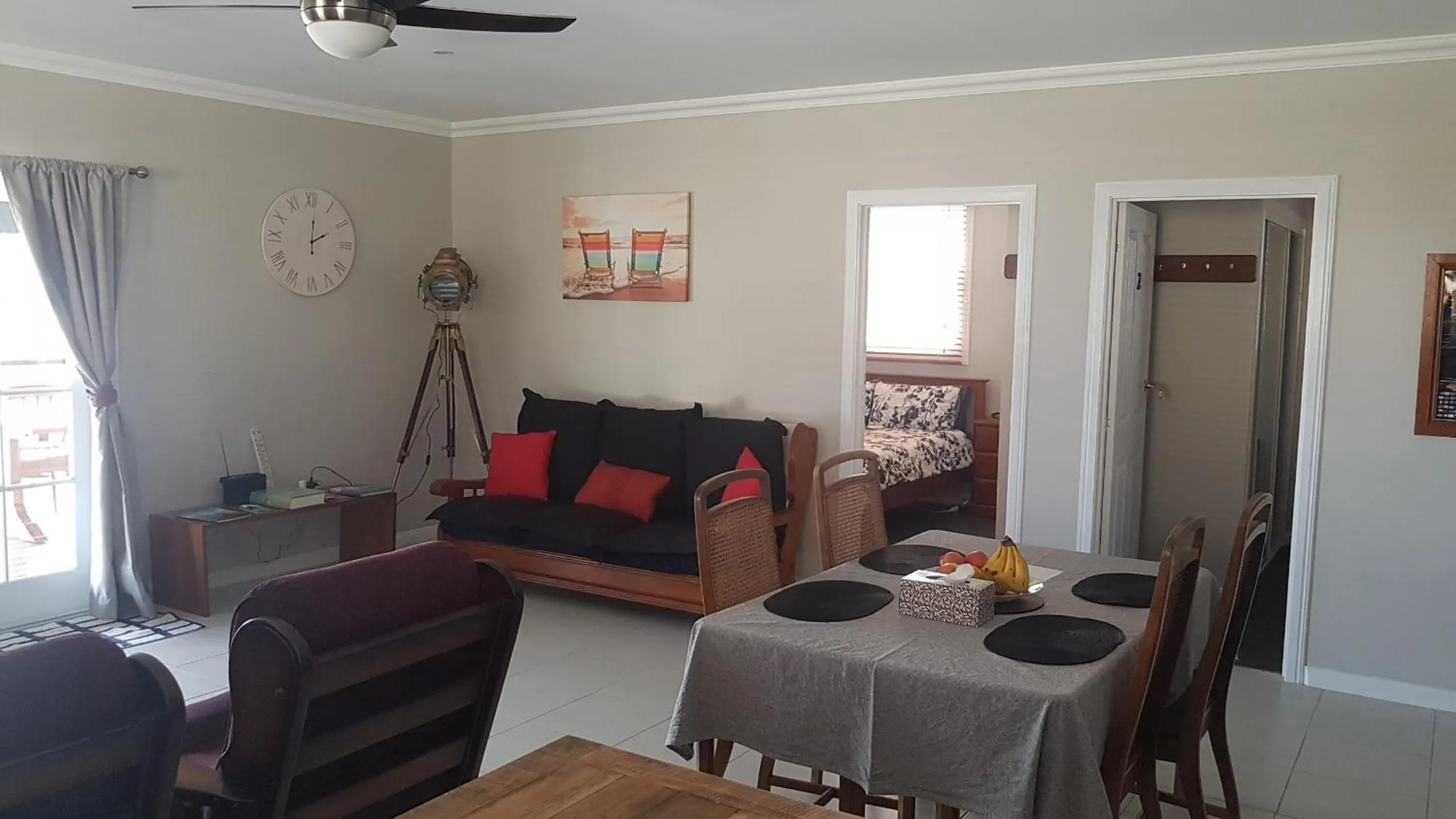 Living room in Sustainable B&B by the Bay