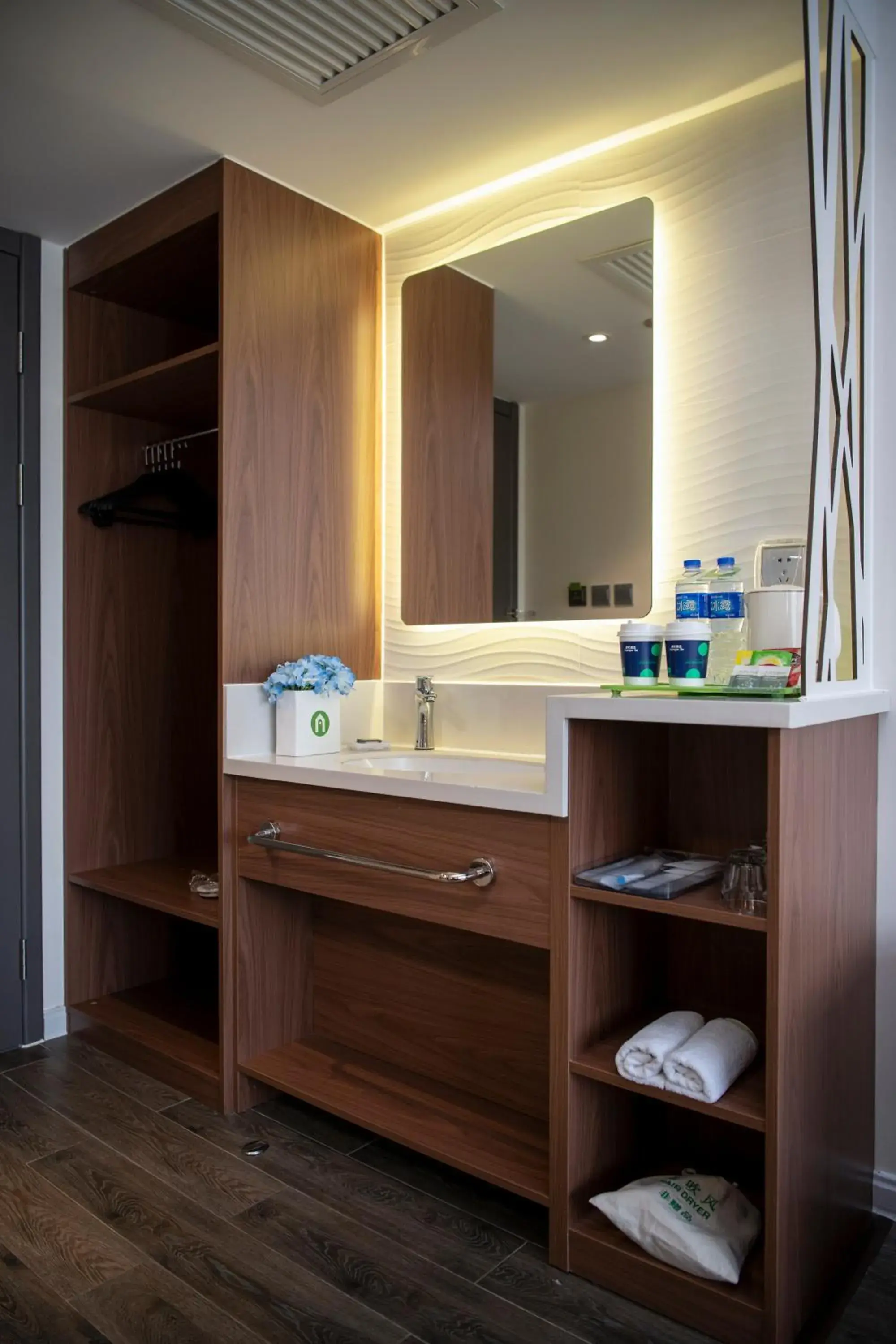 Standard Family Room in Campanile Xi'an Bell Tower Huimin Street Standard Family Room in Campanile Xi'an Bell Tower Huimin Street