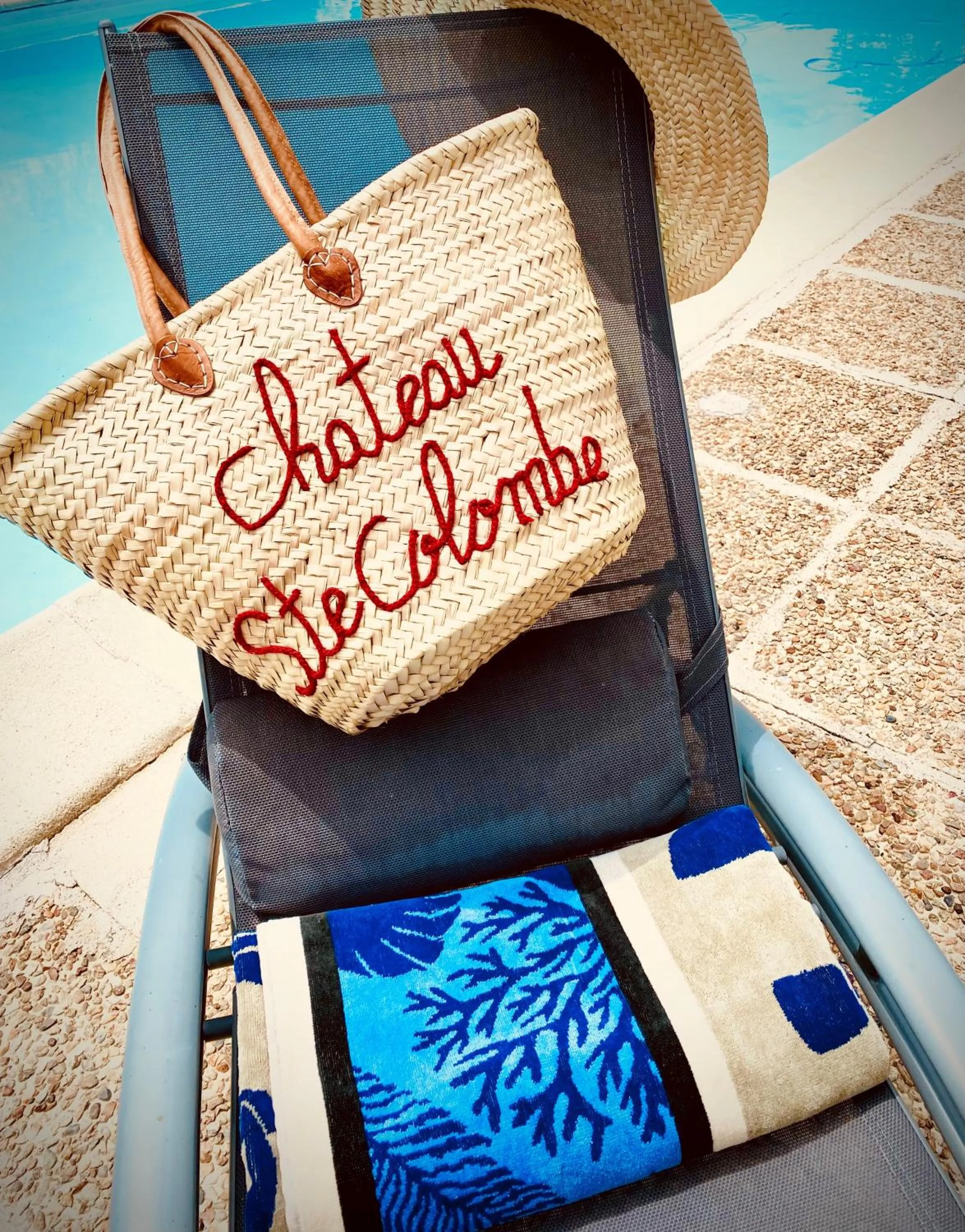 Swimming pool in Le Petit Chateau De Sainte Colombe