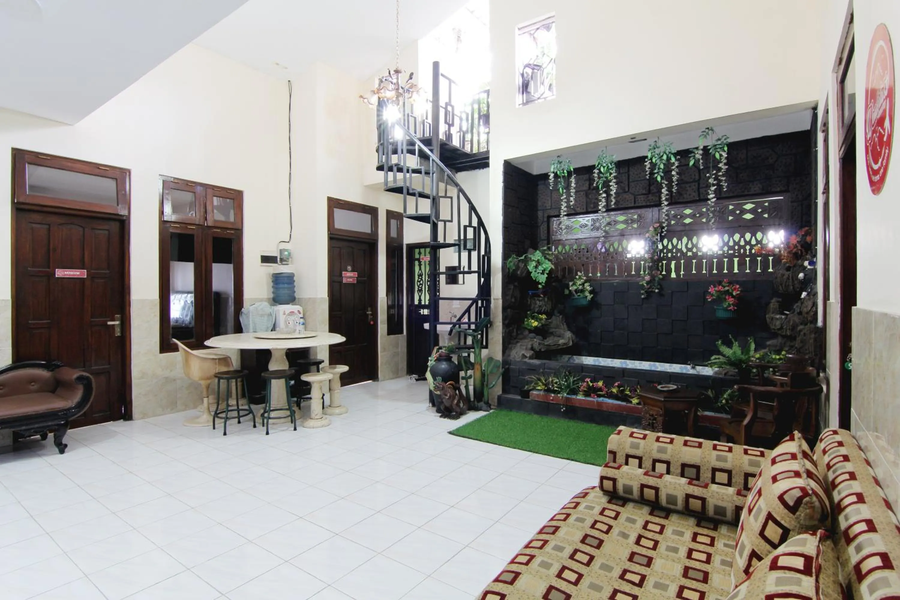 TV and multimedia in Wanderlust Homestay