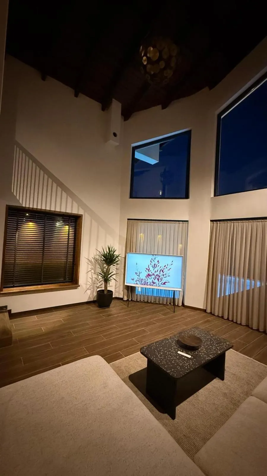 Communal lounge/ TV room in Cevizdibi Hotel