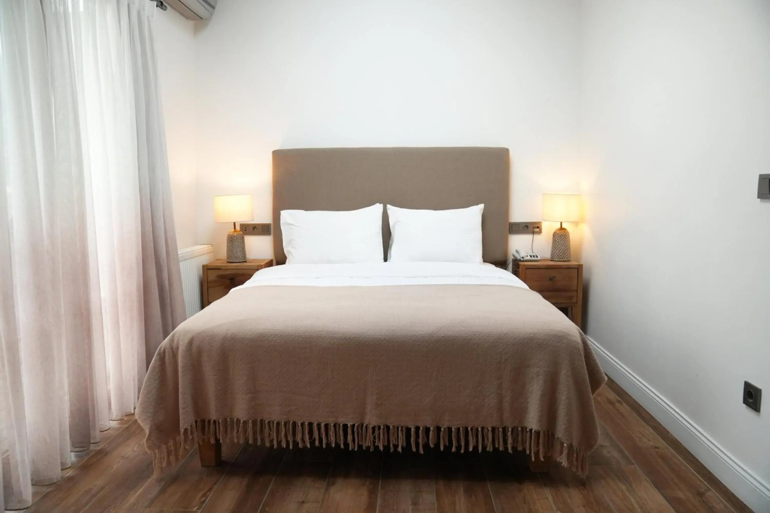 Deluxe Double Room with Bath in Cevizdibi Hotel Deluxe Double Room with Bath in Cevizdibi Hotel