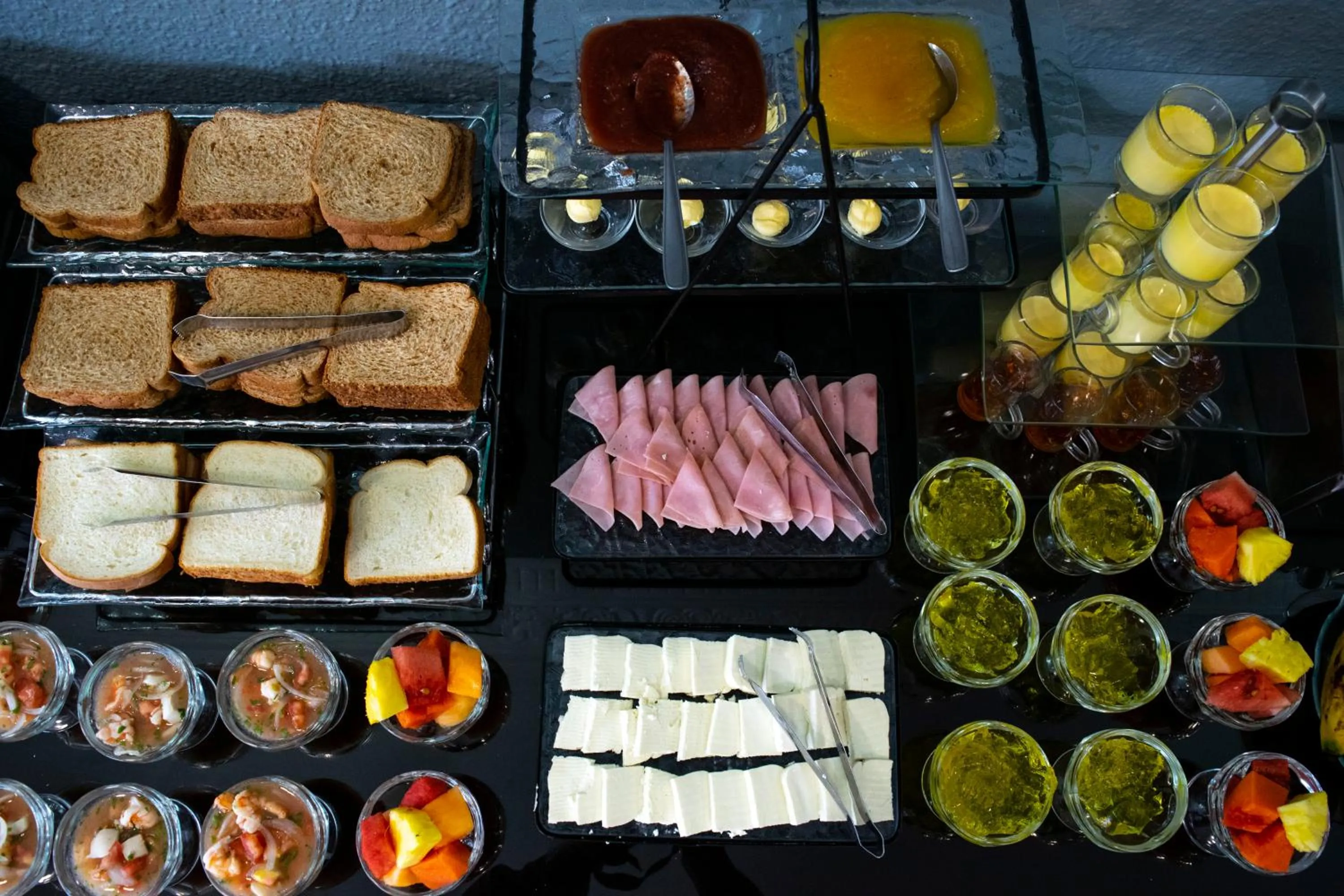 Breakfast in Hotel Italia Cuenca - Tranvia Centro & Aeropuerto