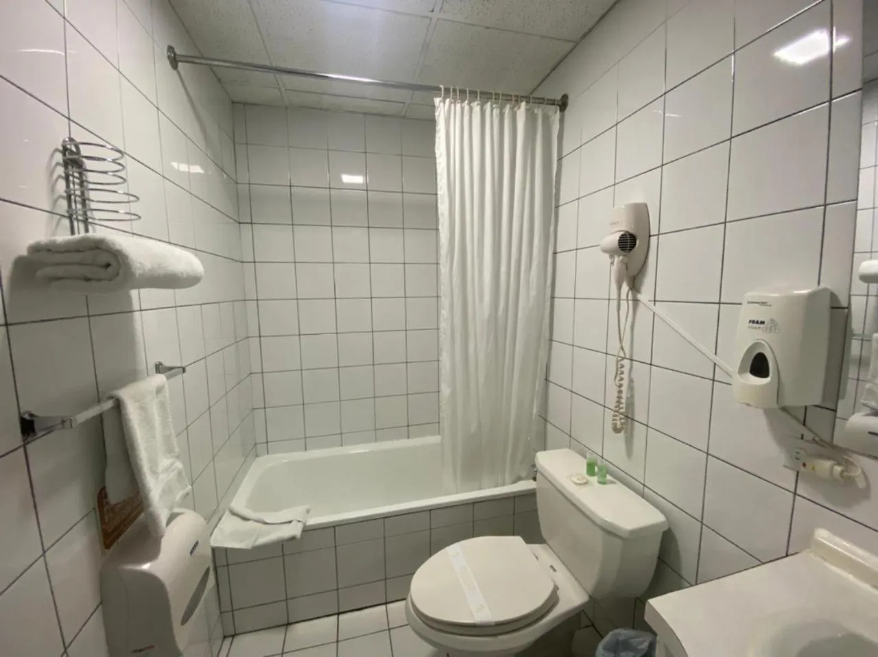 Shower in Hotel Italia Cuenca - Tranvia Centro & Aeropuerto