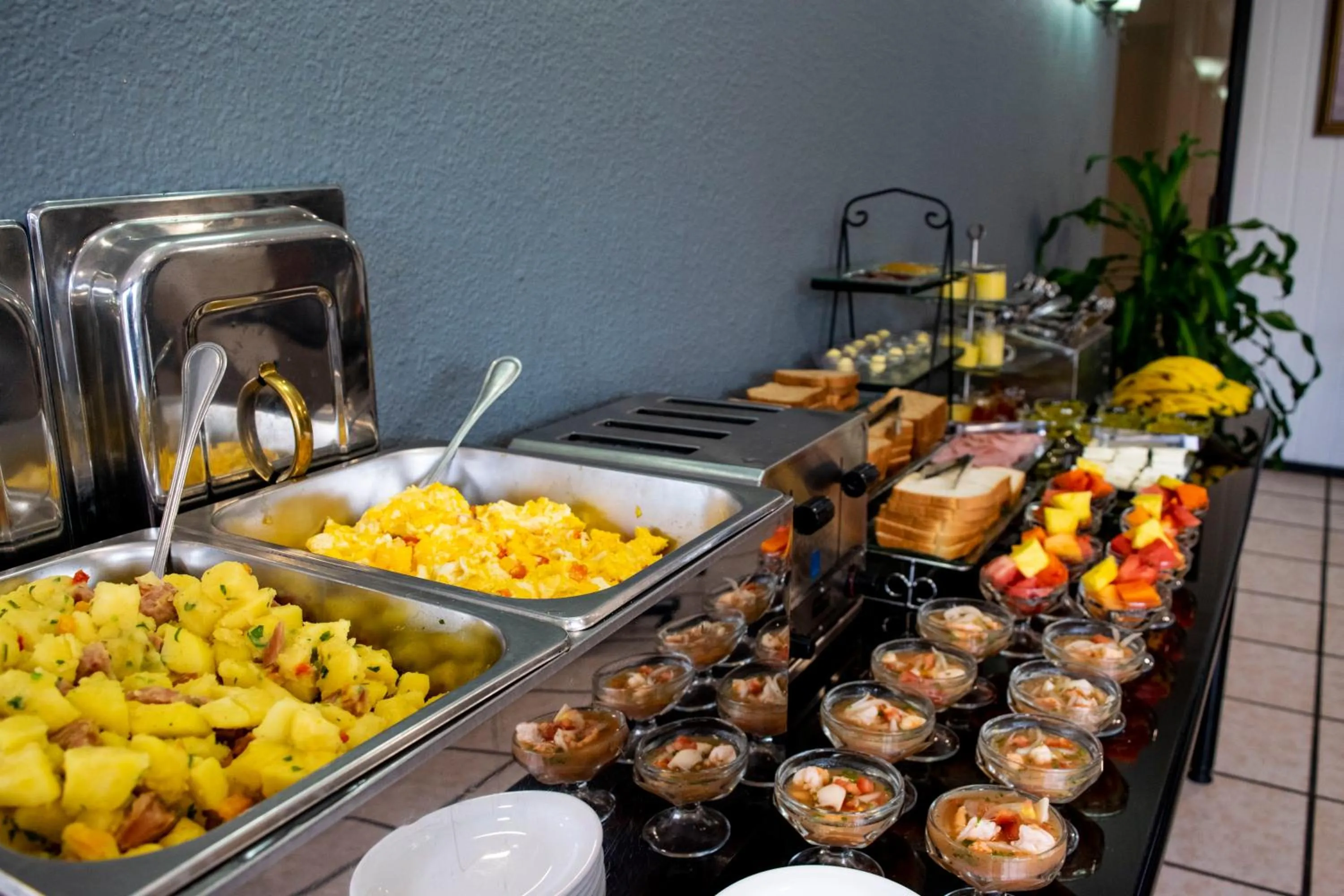 Breakfast in Hotel Italia Cuenca - Tranvia Centro & Aeropuerto