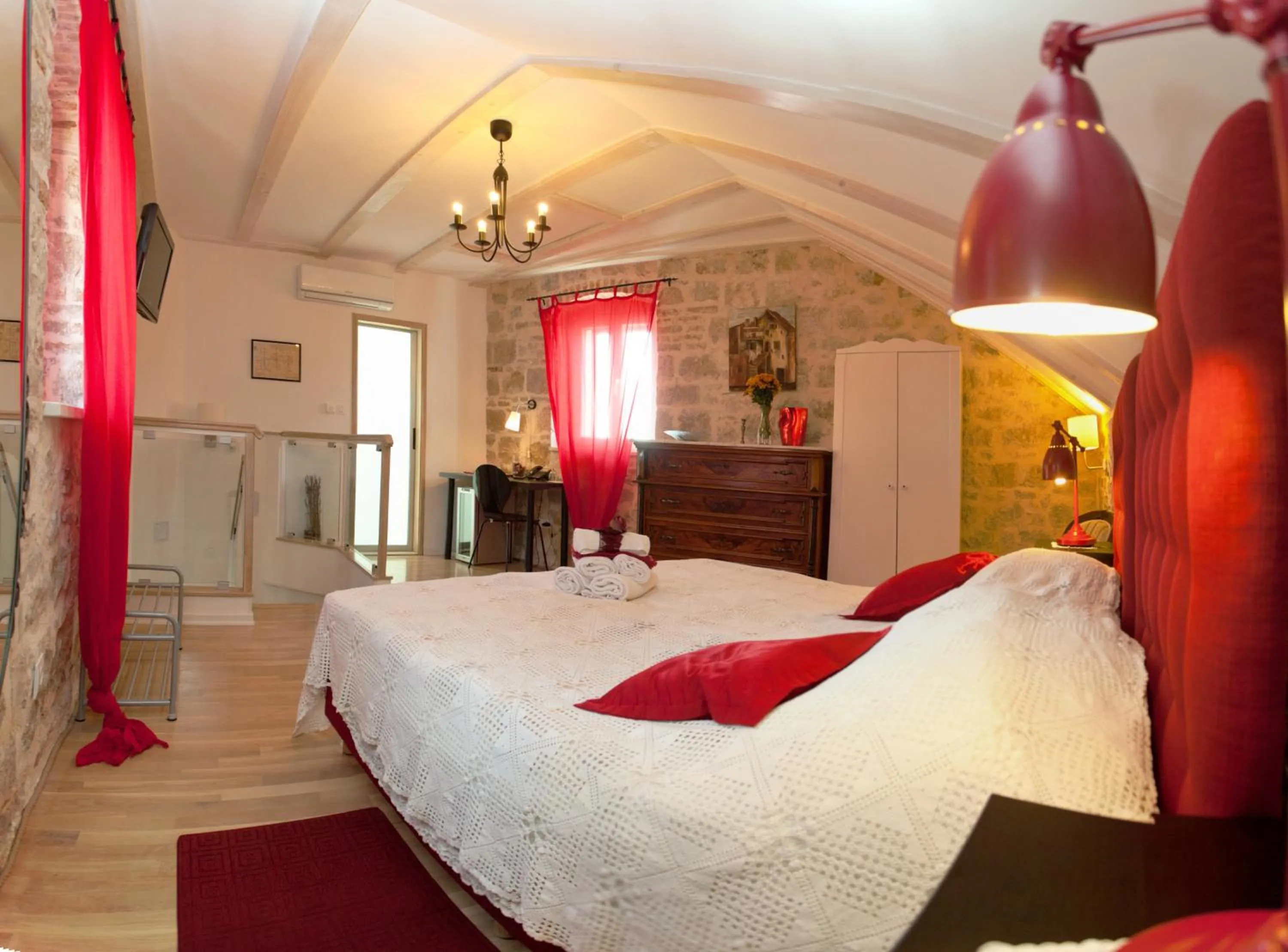 Photo of the whole room in Bed & Breakfast Vila Baguc