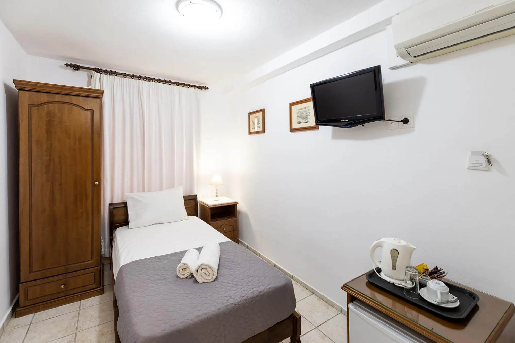 Bedroom, Bed in Achilleas Pension