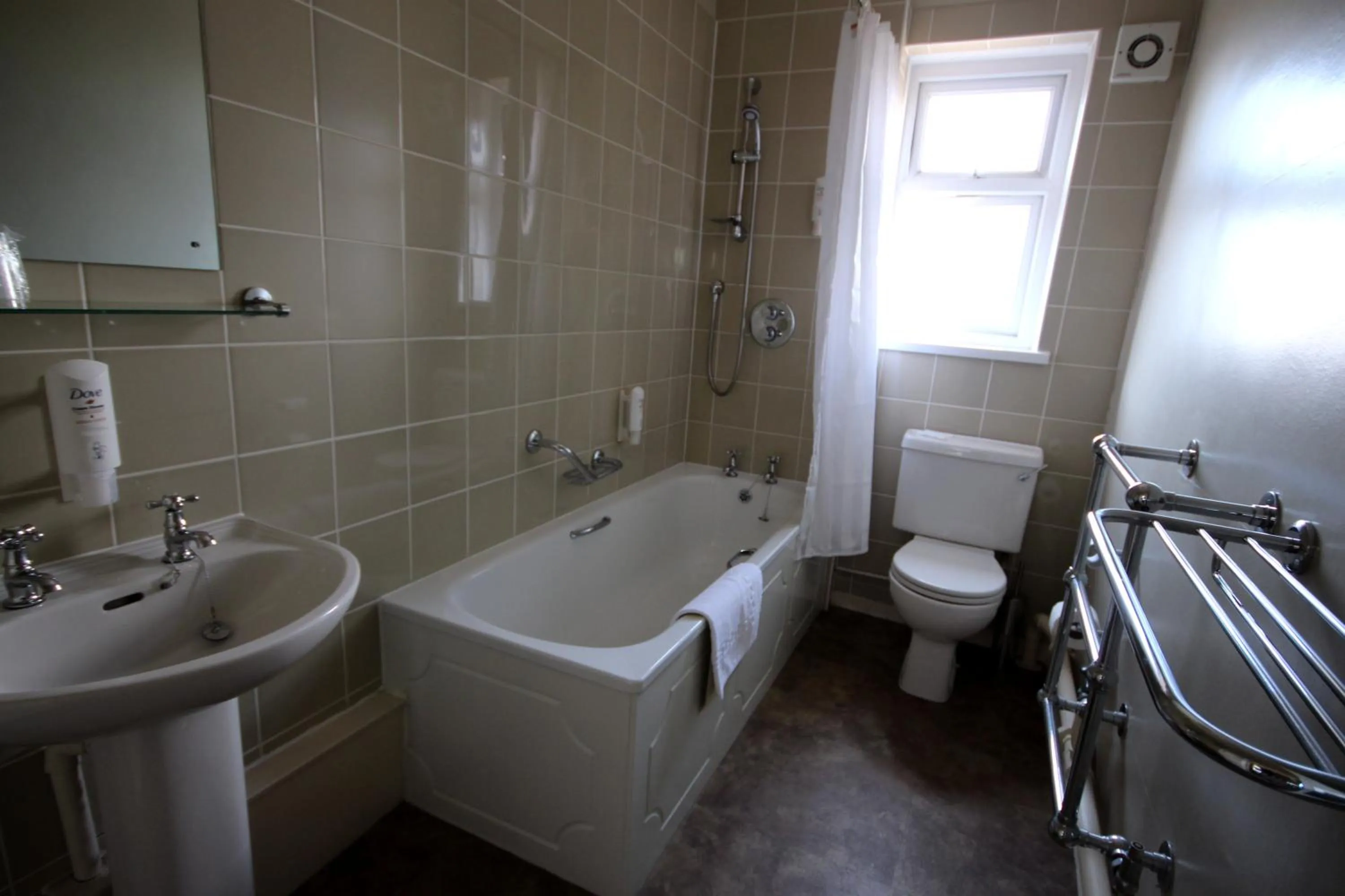 Bathroom in The Twelve Knights