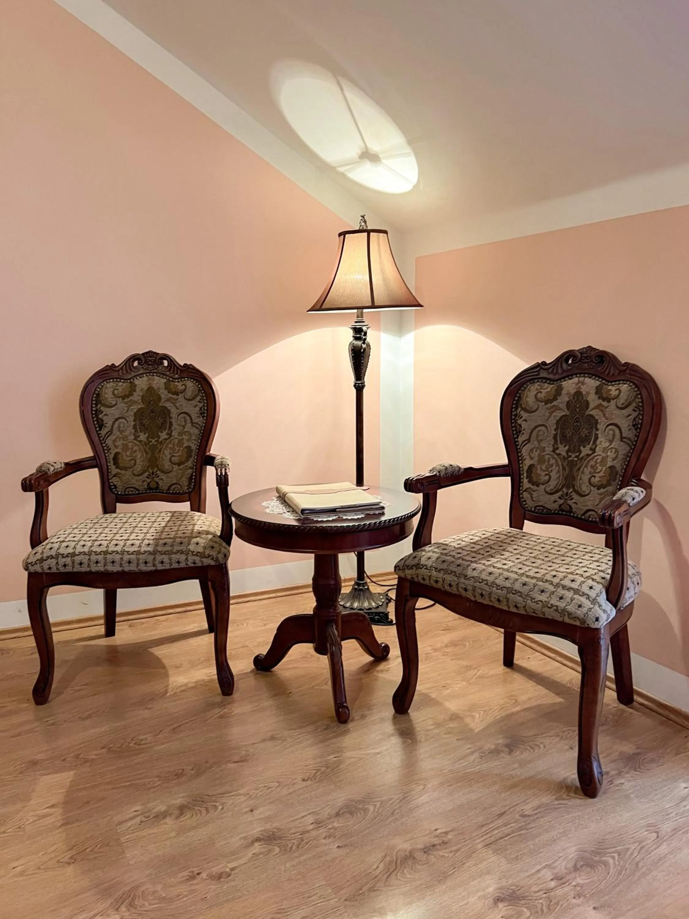 Photo of the whole room in Hotel Lony