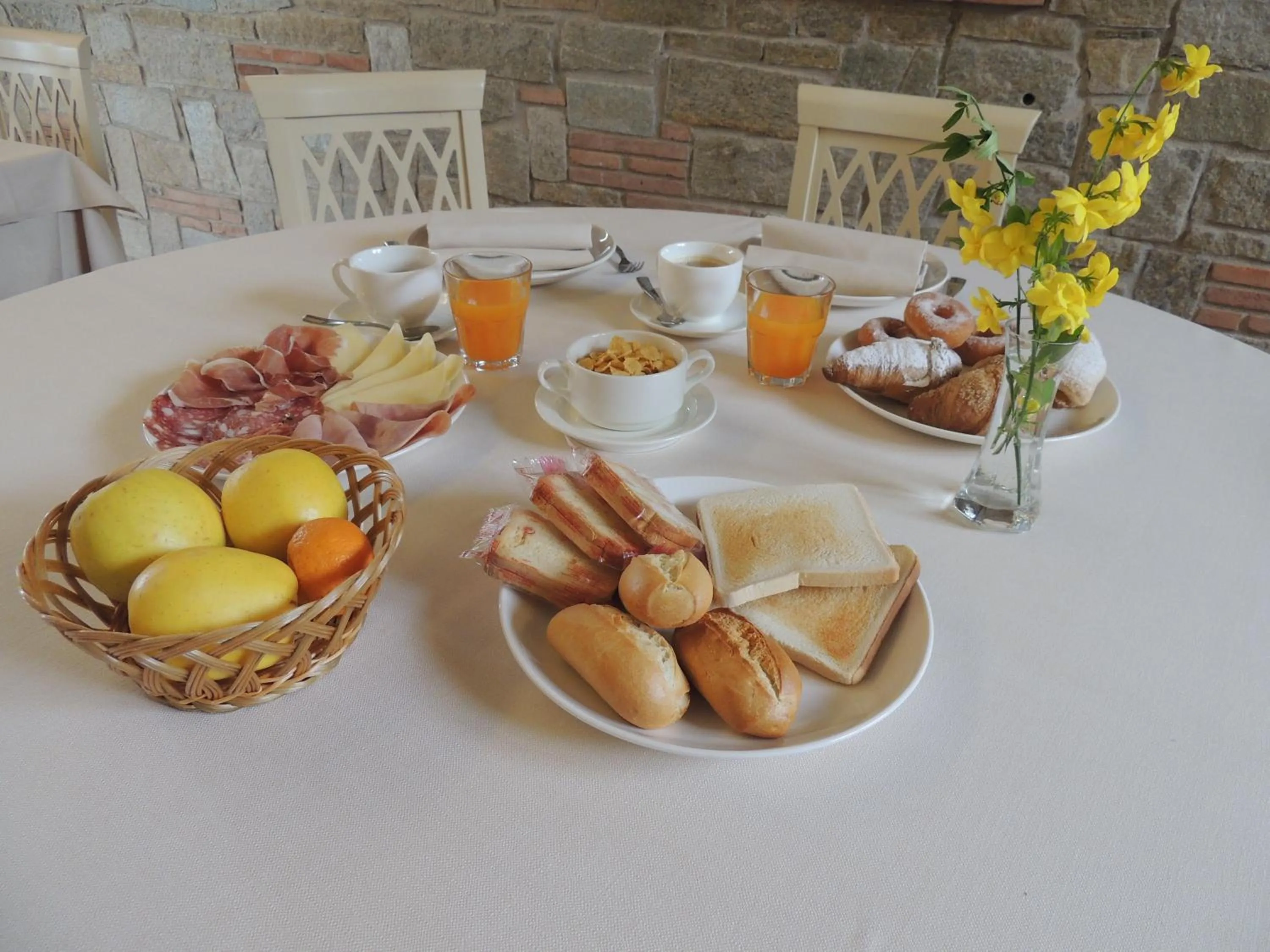 Food and drinks in Agriturismo Corte Benedetto