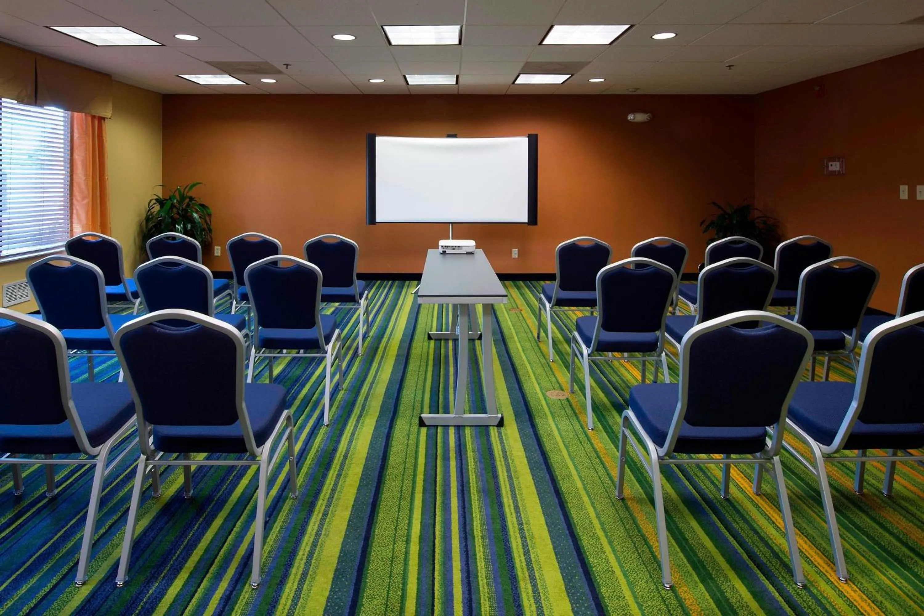Meeting/conference room in Fairfield Inn & Suites by Marriott Charleston Airport/Convention Center
