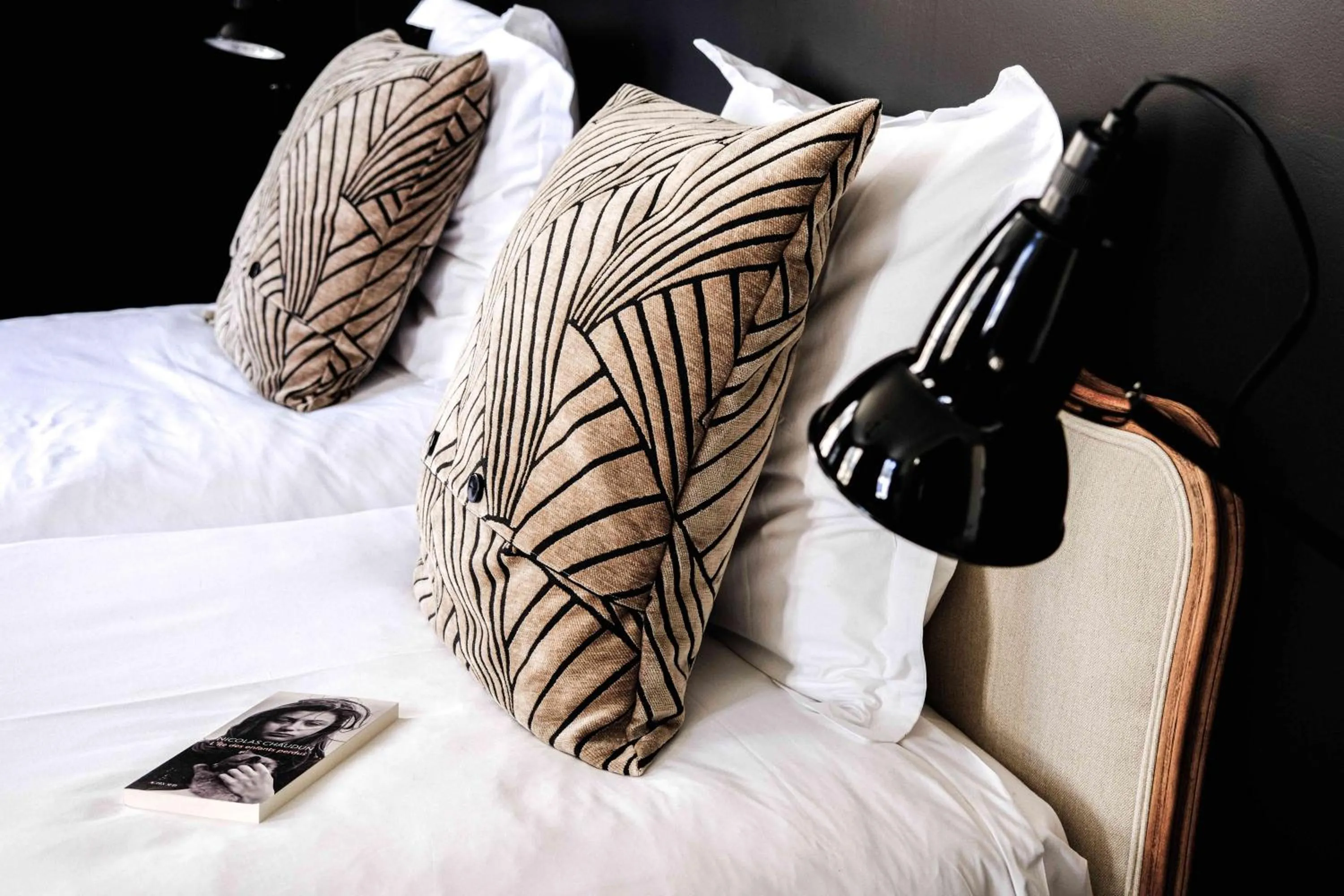 Bed in Au Velocipede