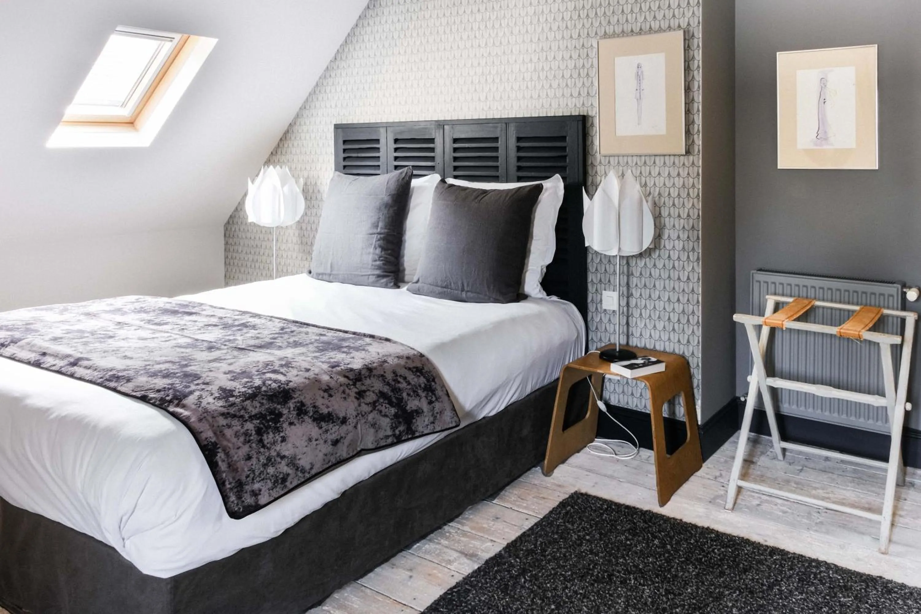 Bed in Au Velocipede