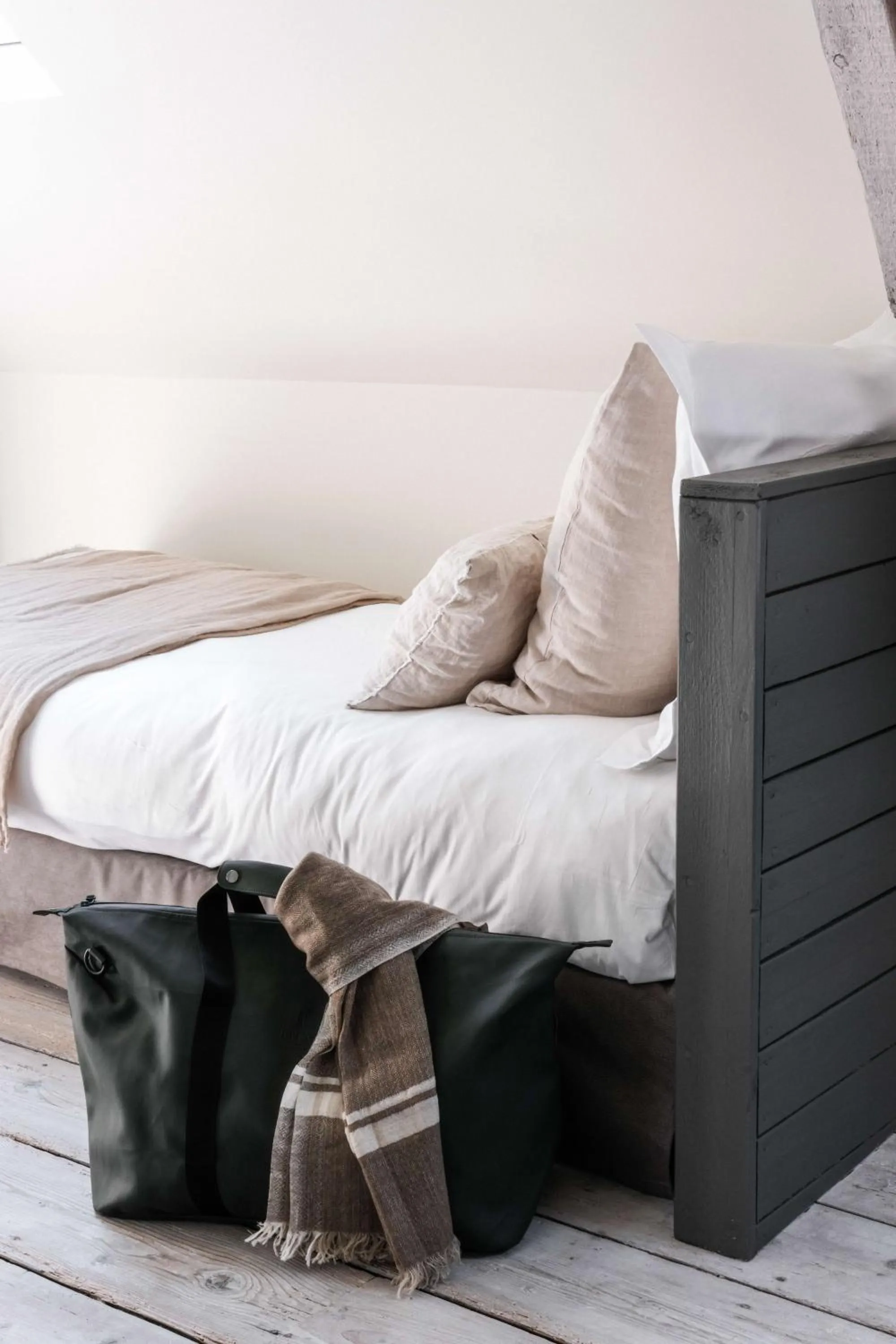 Bed in Au Velocipede