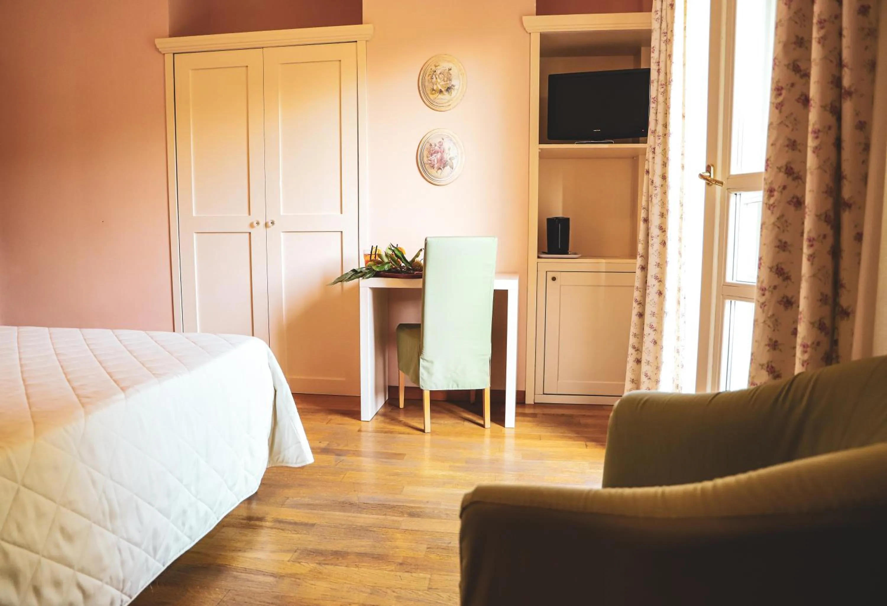 Bedroom in Cà Del Moro Resort & SPA