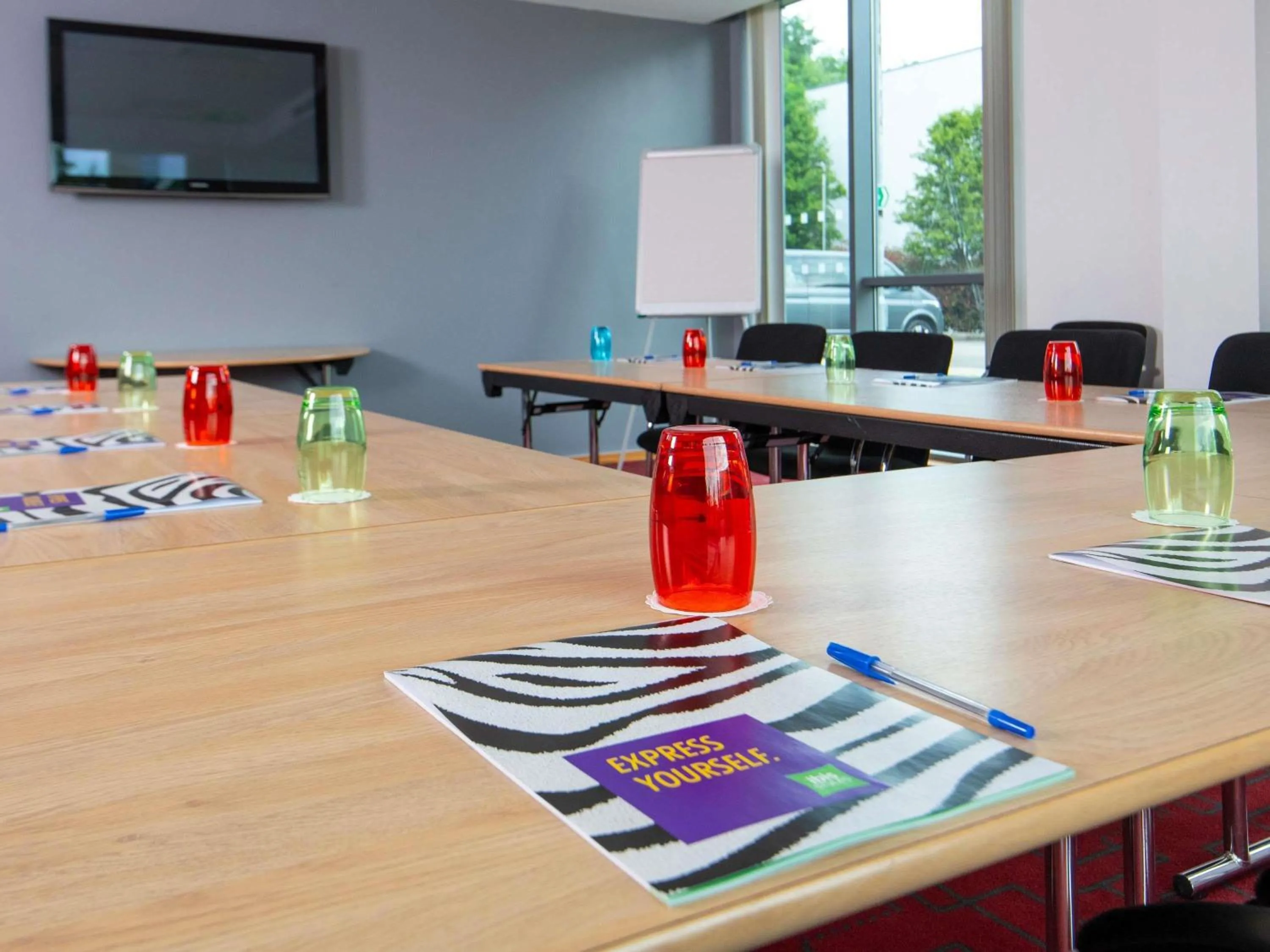 Meeting/conference room in ibis Styles Crewe