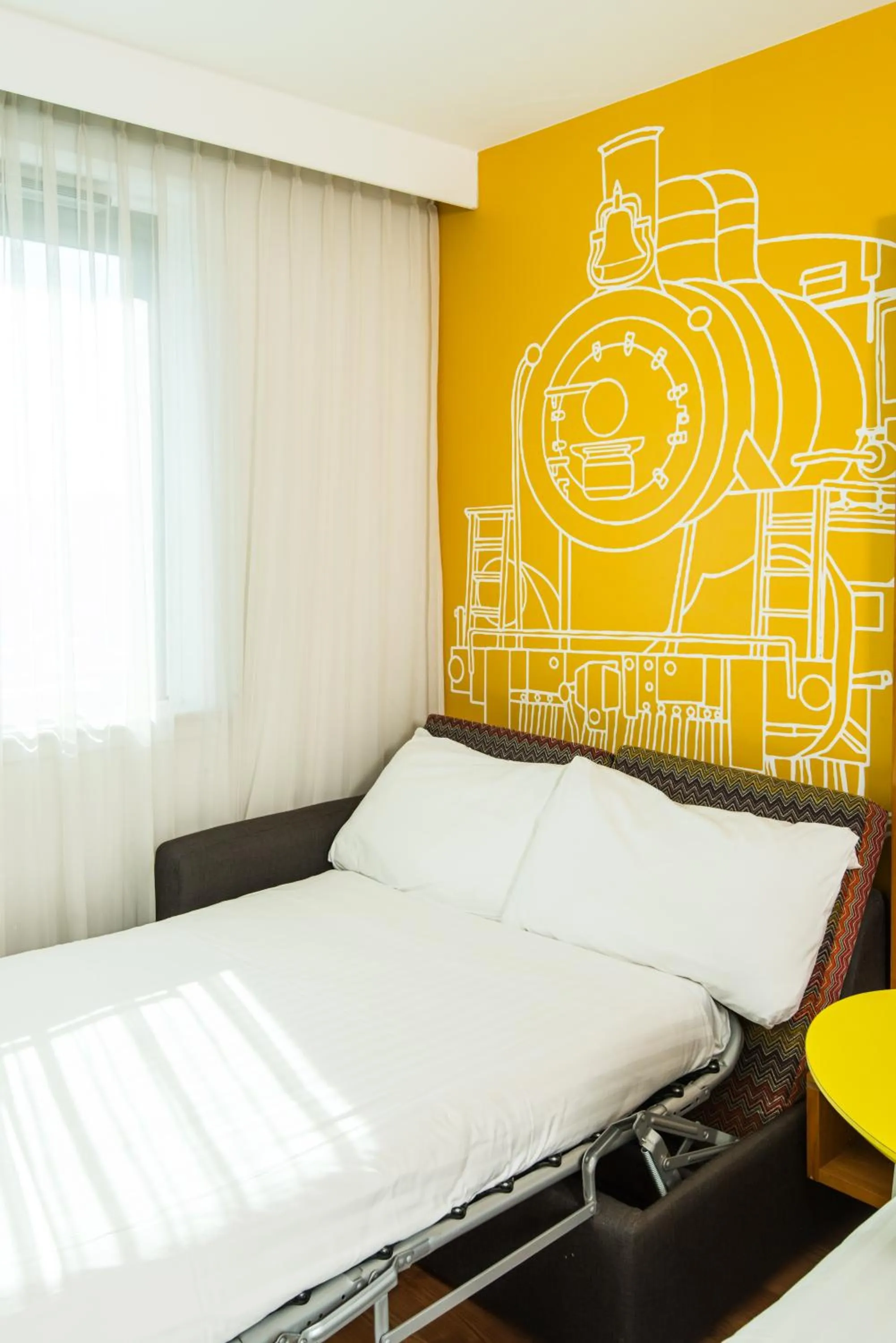 Bed in ibis Styles Crewe