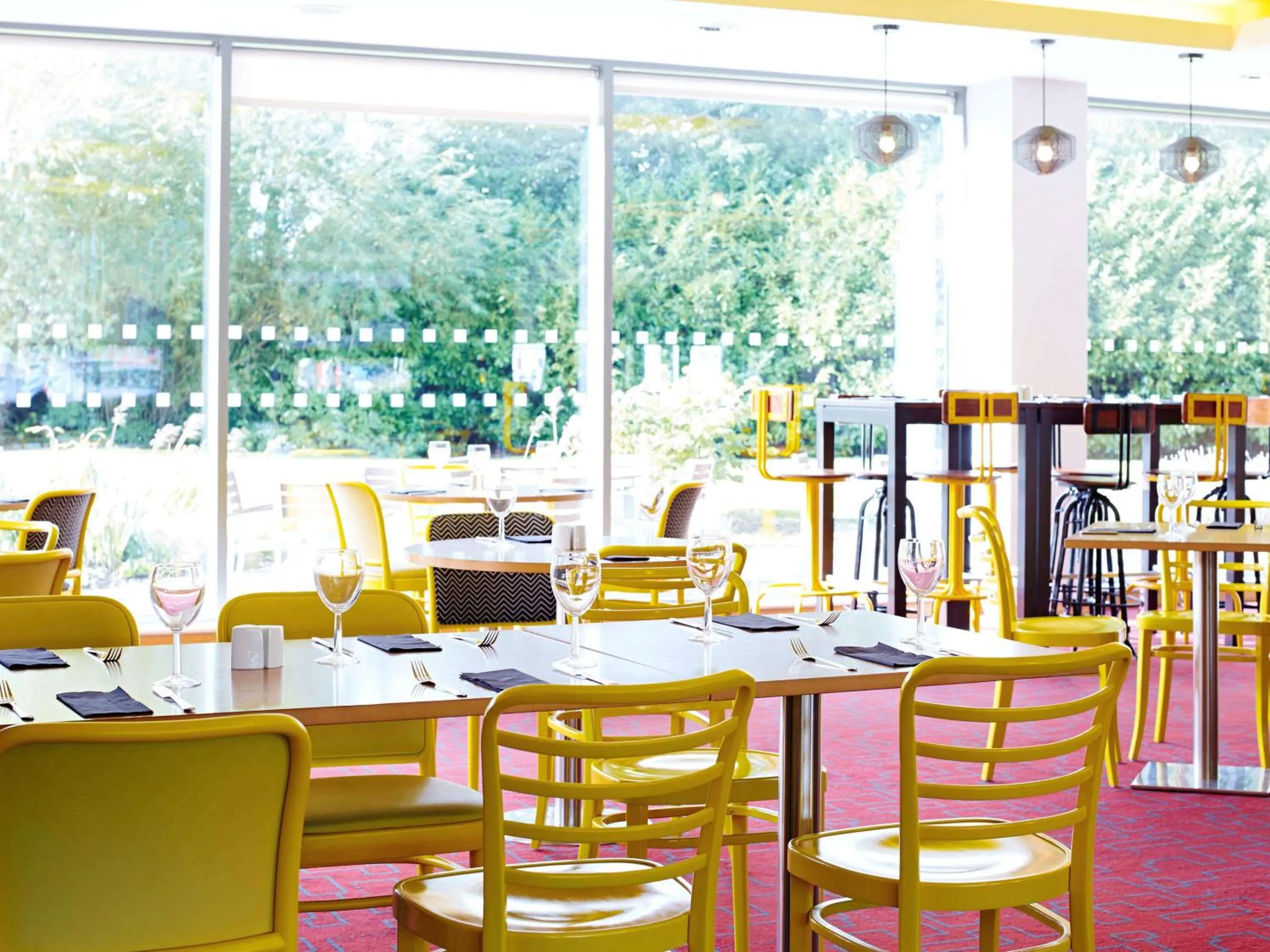 Restaurant/places to eat in ibis Styles Crewe