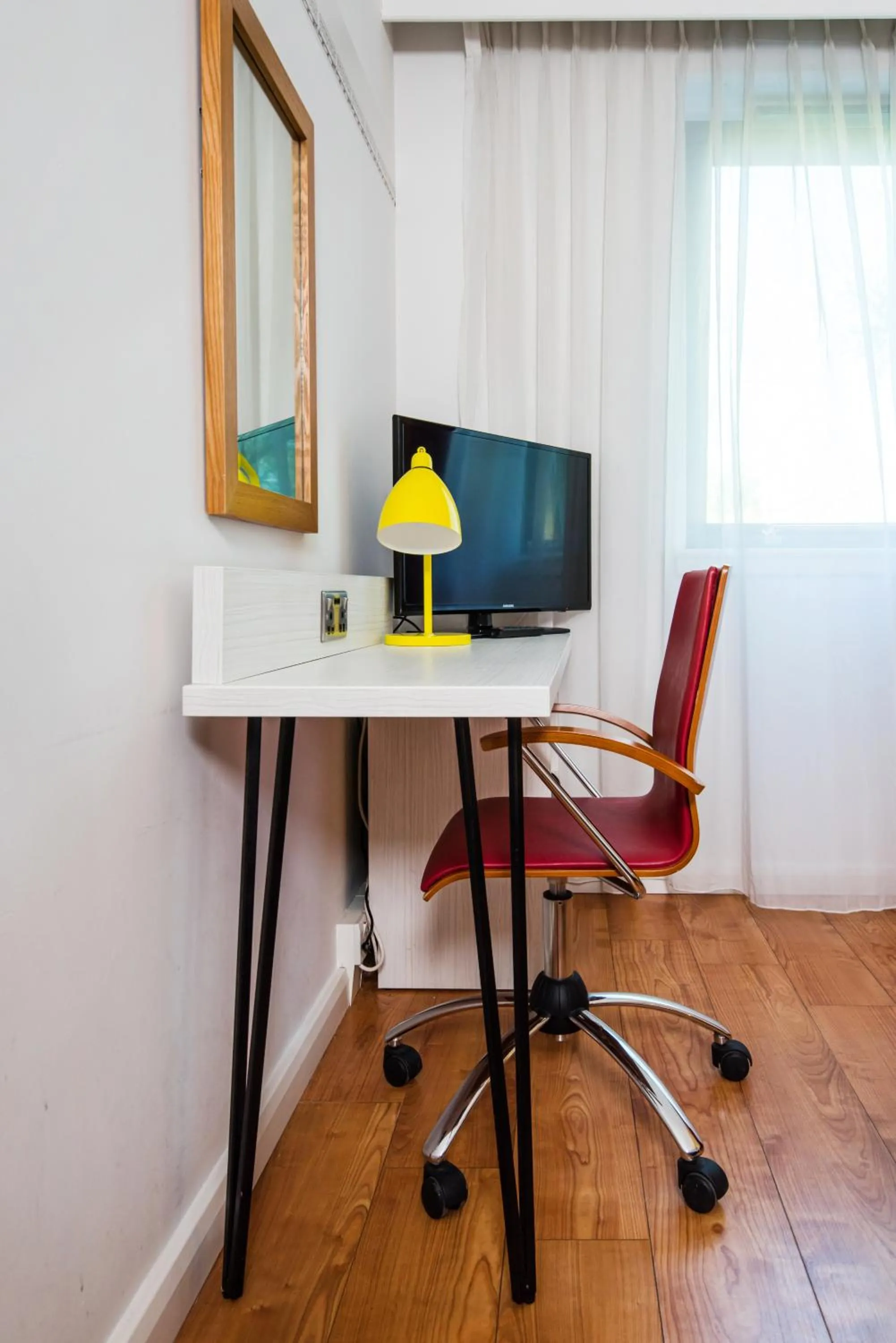 TV and multimedia in ibis Styles Crewe