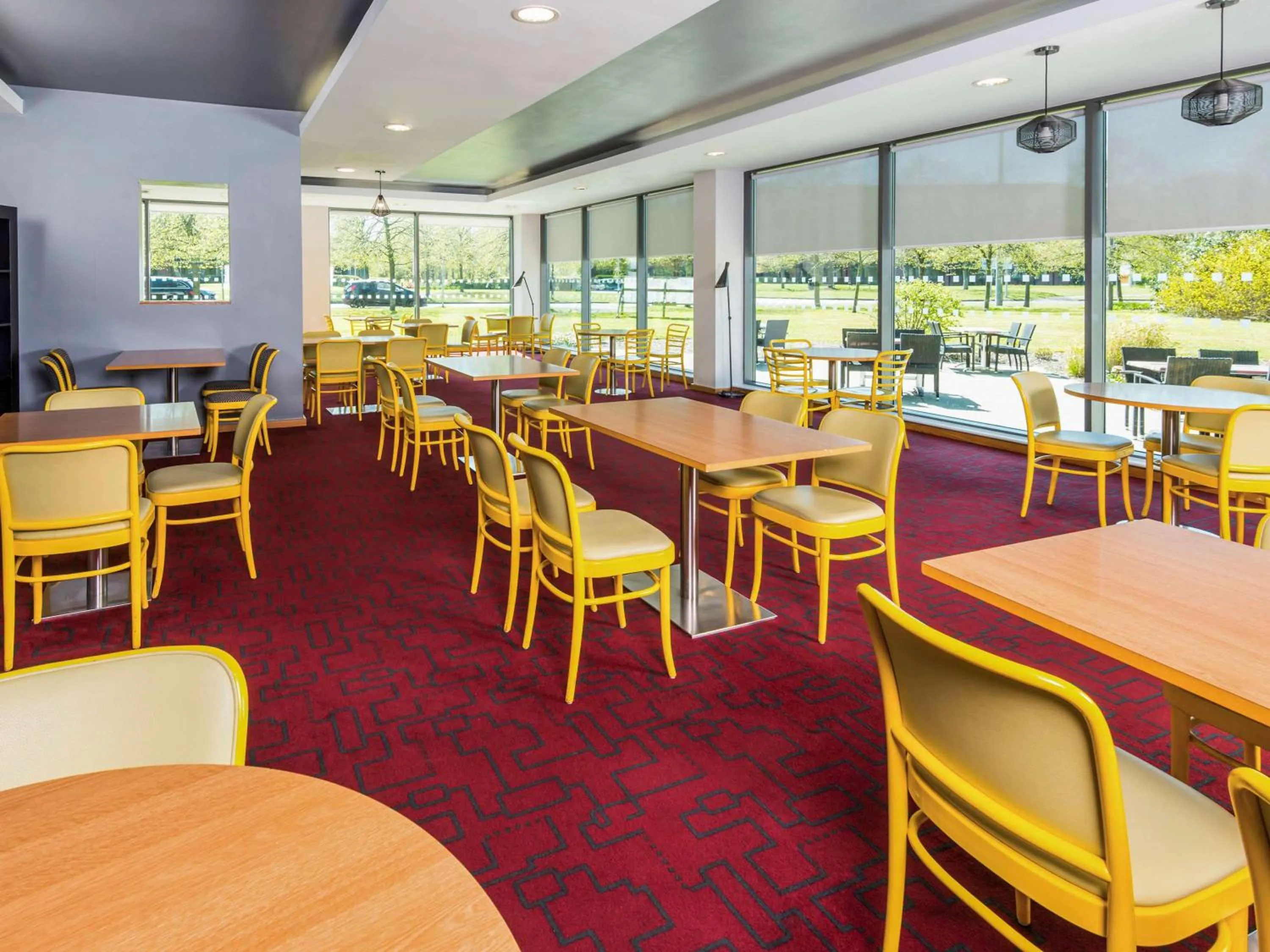 Restaurant/places to eat in ibis Styles Crewe