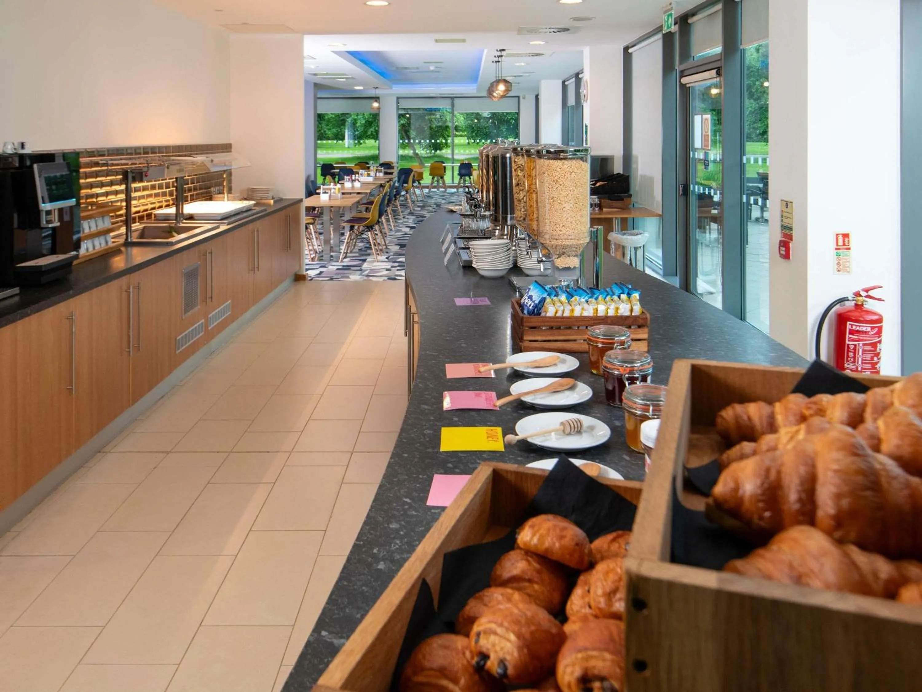 Restaurant/places to eat in ibis Styles Crewe